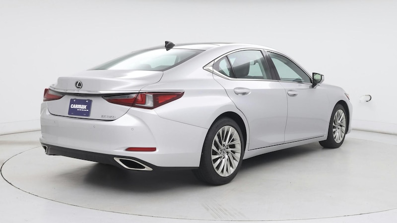 2019 Lexus ES  8