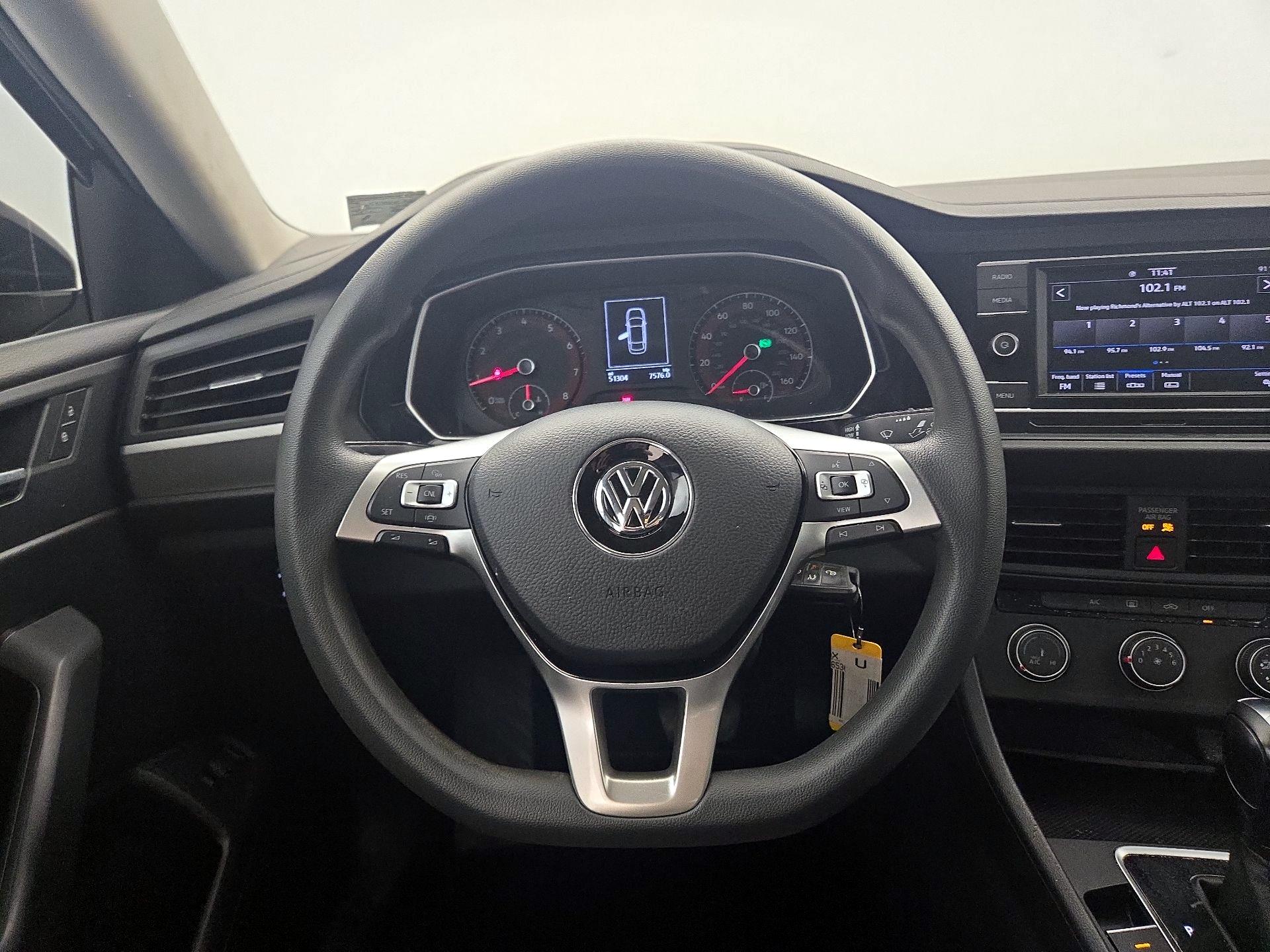 Thumbnail: 2020 Volkswagen Jetta - 10