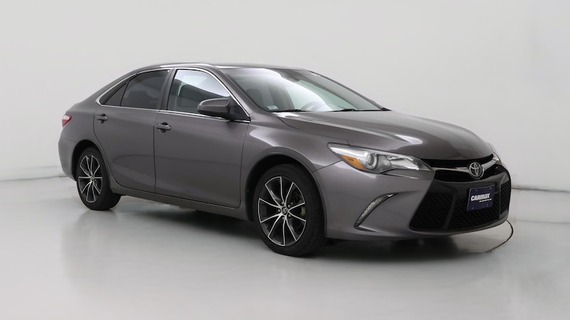 2017 Toyota Camry XLE Hero Image