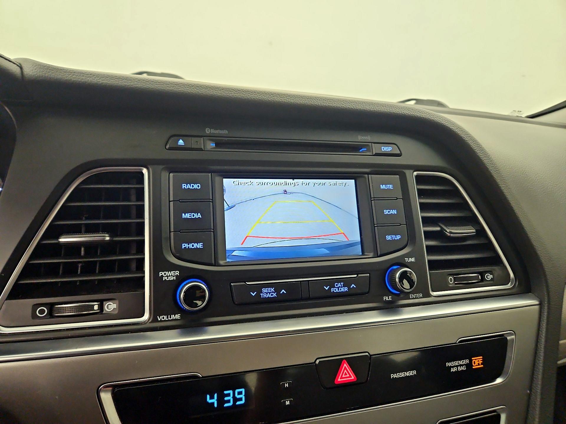 Thumbnail: 2015 Hyundai Sonata - 14