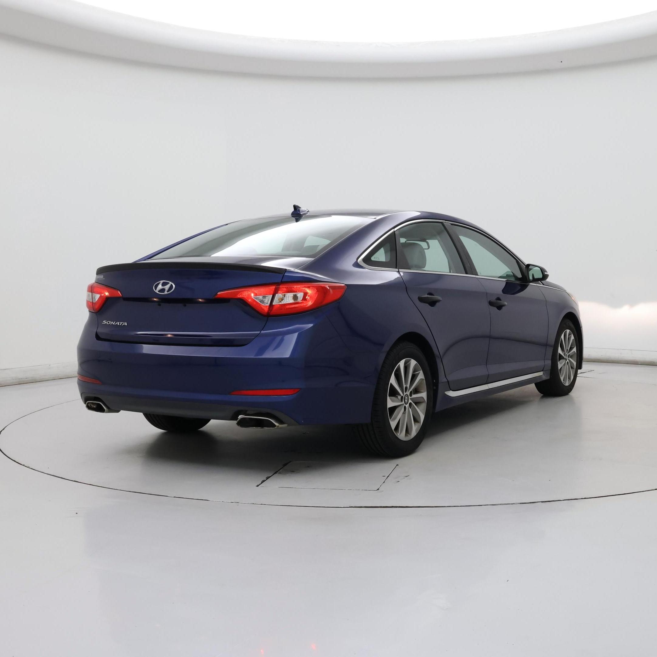 Thumbnail: 2015 Hyundai Sonata - 8