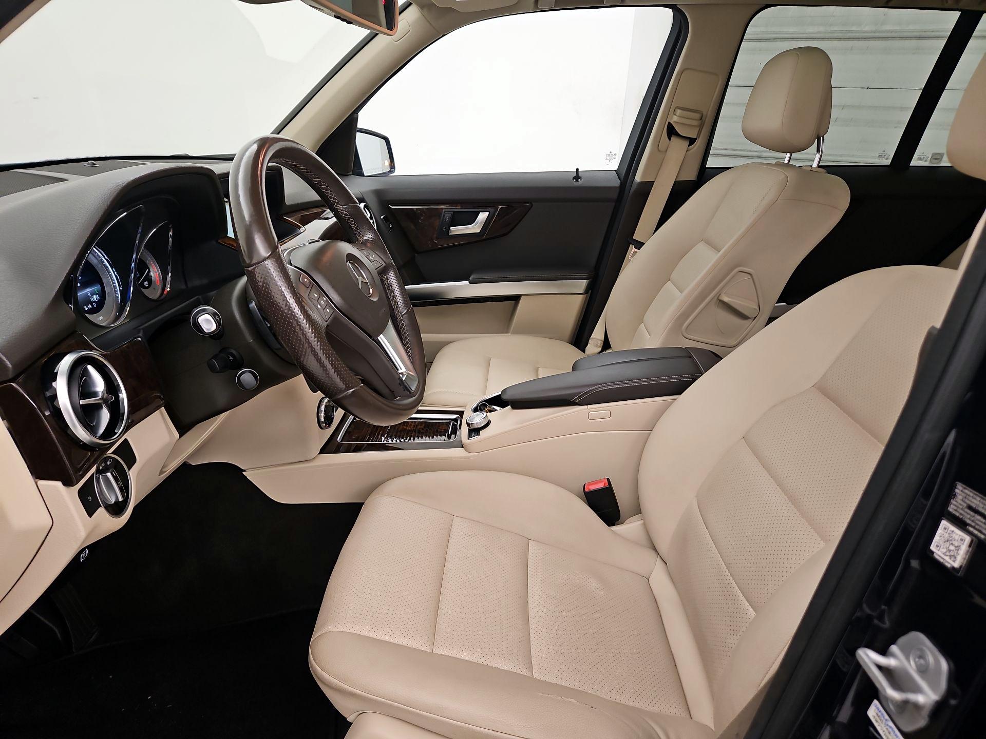 Thumbnail: 2015 Mercedes-Benz GLK - 11