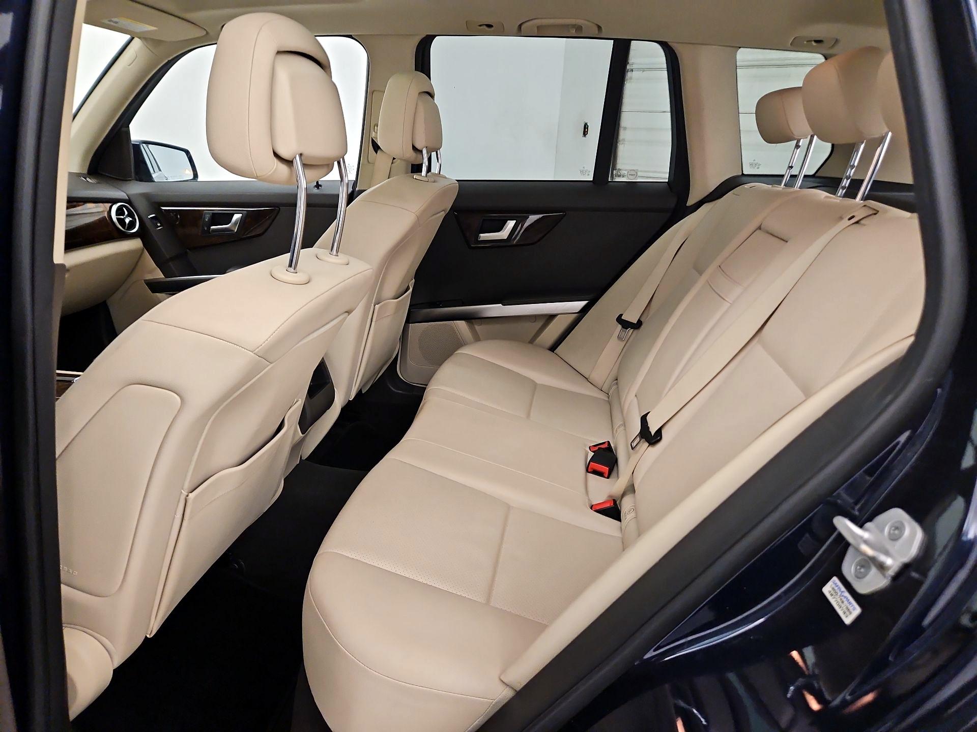 Thumbnail: 2015 Mercedes-Benz GLK - 20