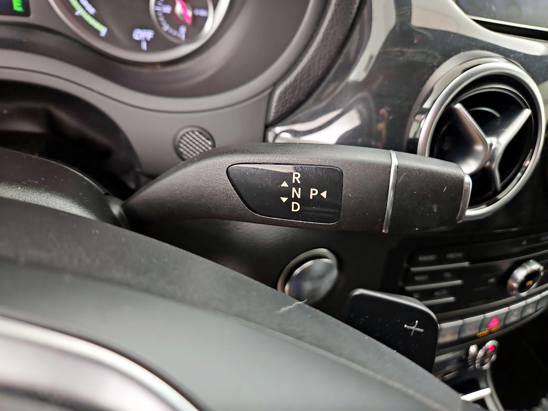 Thumbnail: 2017 Mercedes-Benz B-Class - 18