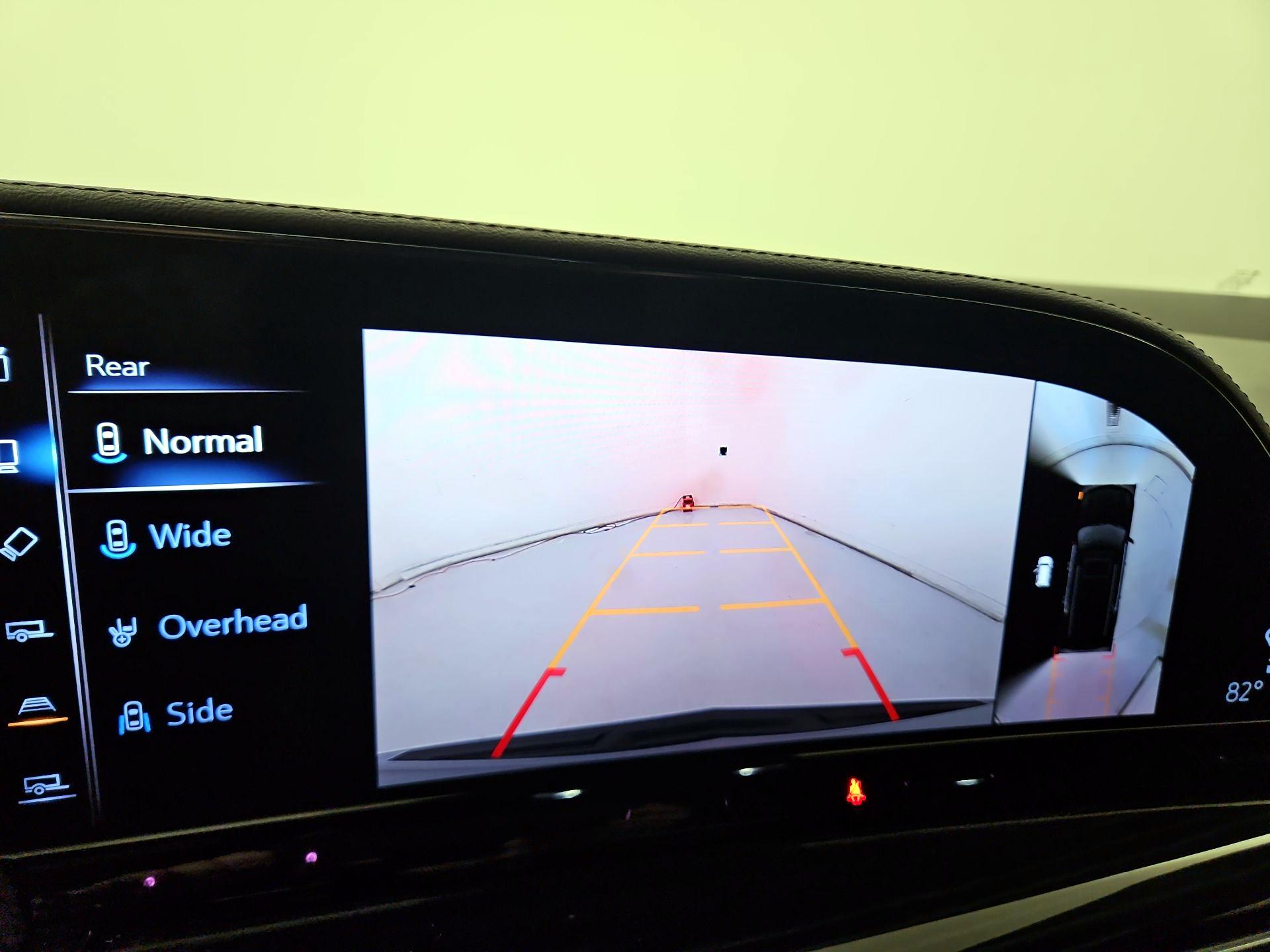 Thumbnail: 2024 Cadillac Escalade - 15