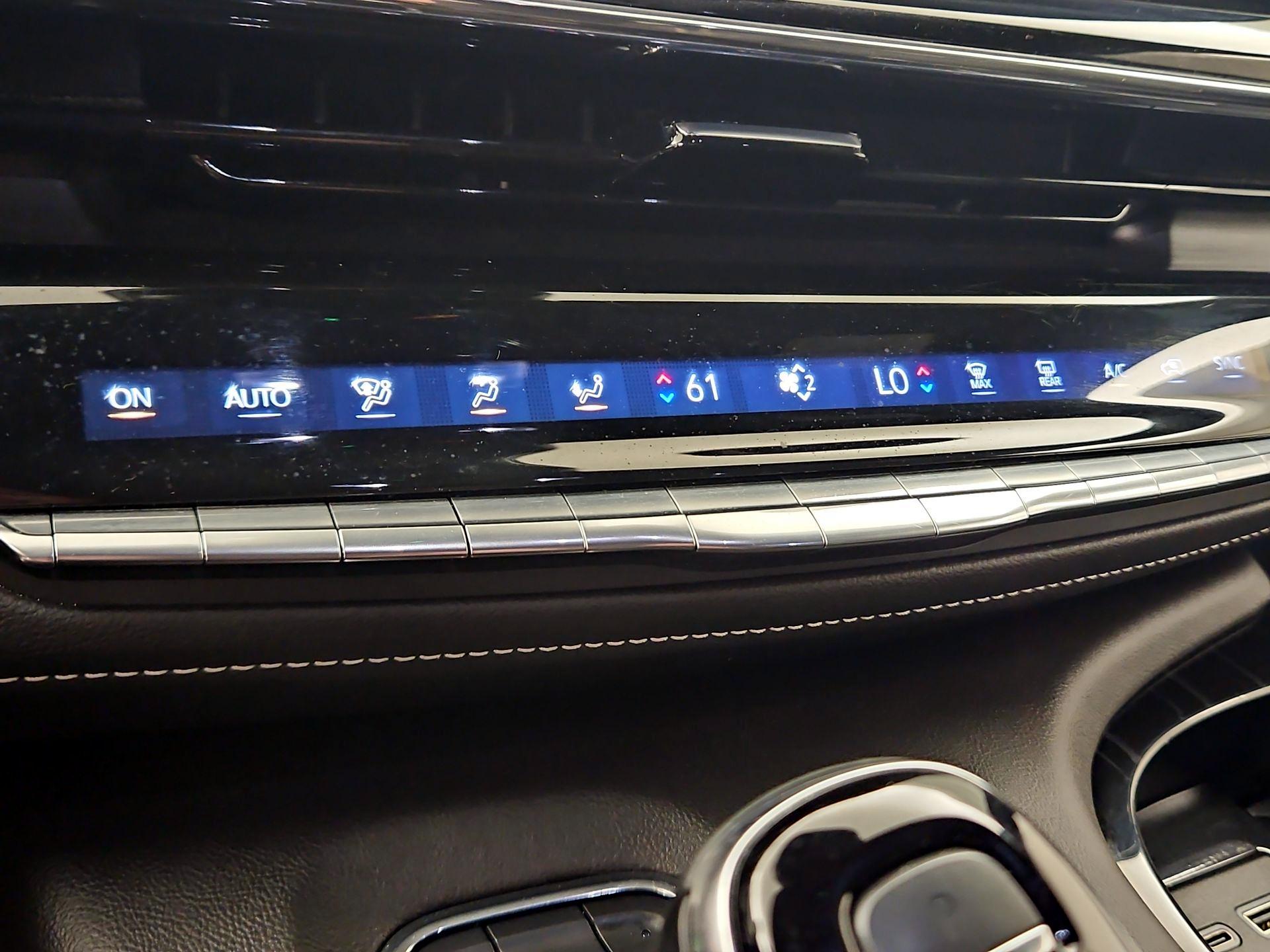 Thumbnail: 2024 Cadillac Escalade - 17