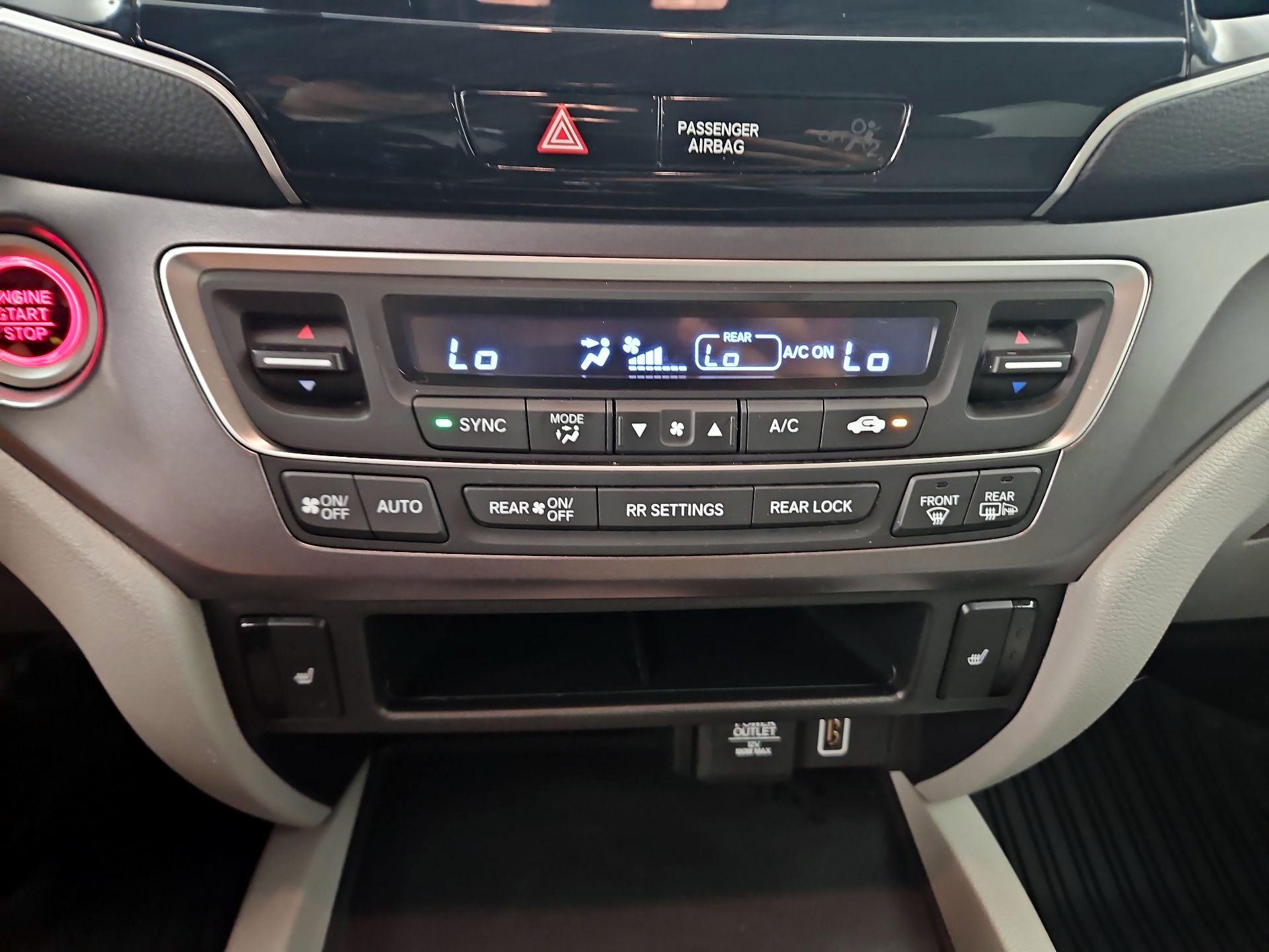 Thumbnail: 2020 Honda Pilot - 16