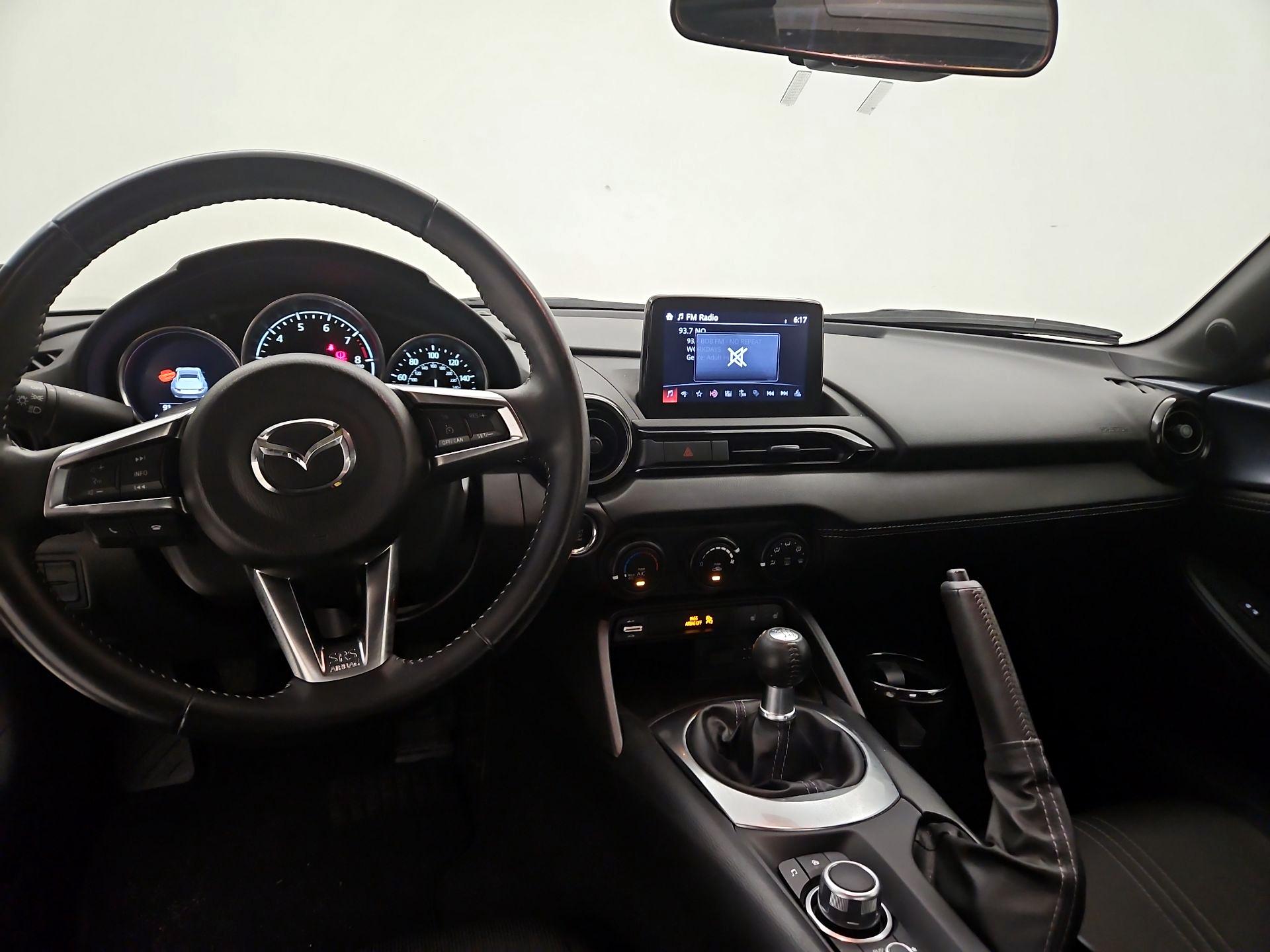 Thumbnail: 2021 Mazda MX-5 Miata - 9