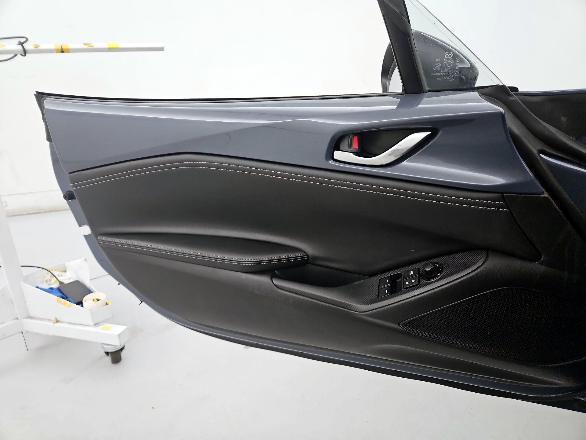 Thumbnail: 2021 Mazda MX-5 Miata - 12