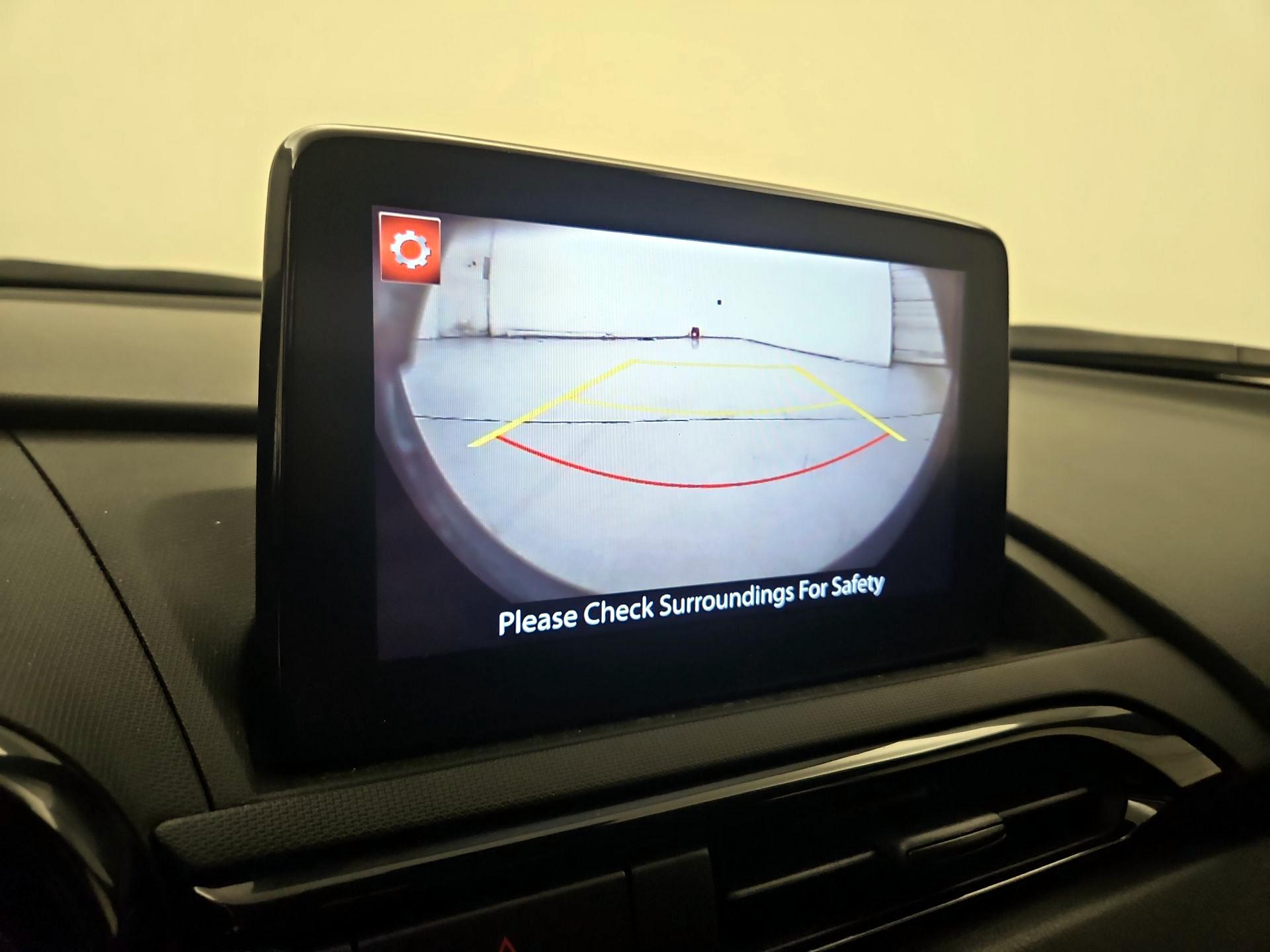 Thumbnail: 2021 Mazda MX-5 Miata - 14