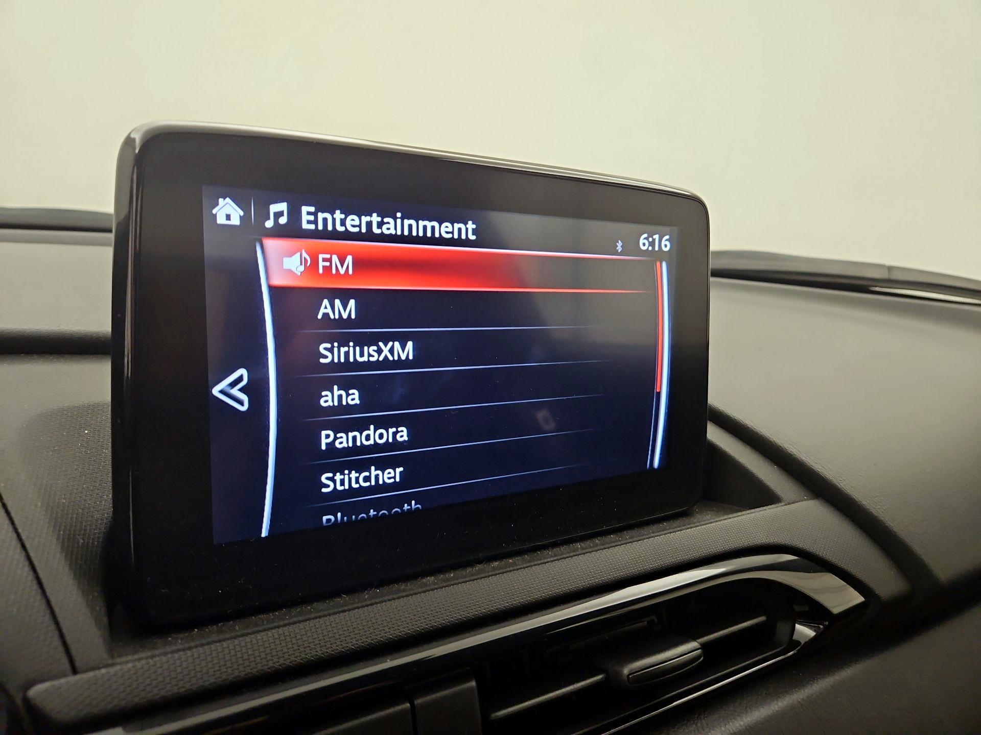 Thumbnail: 2021 Mazda MX-5 Miata - 15