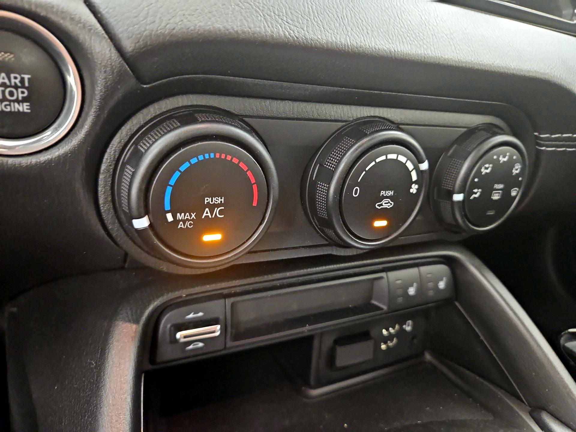 Thumbnail: 2021 Mazda MX-5 Miata - 16