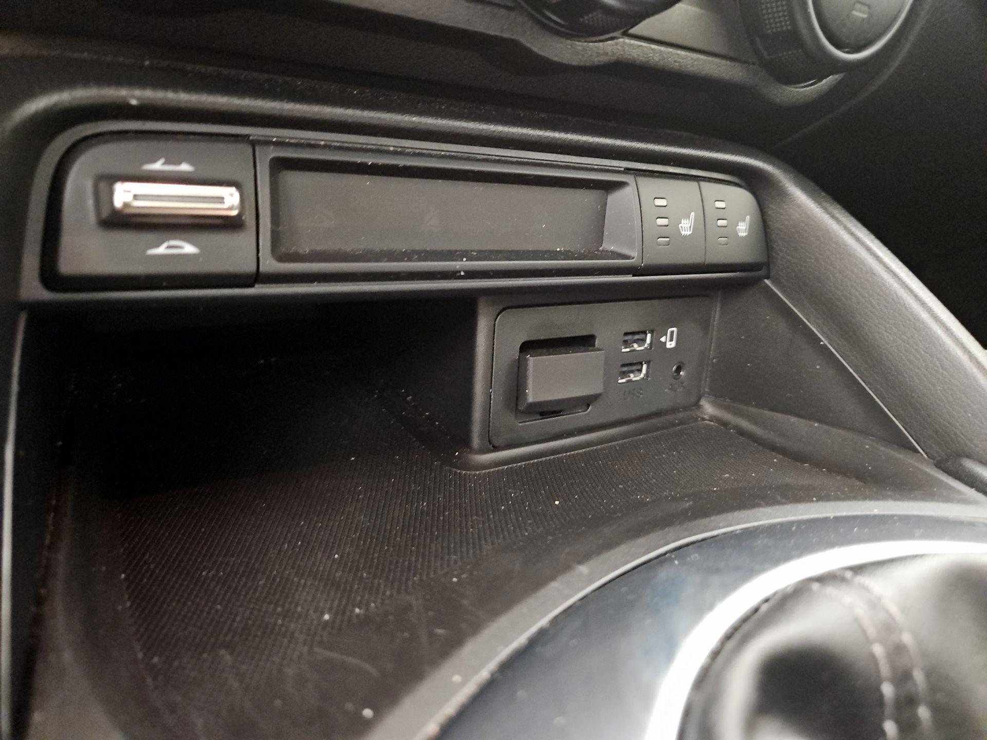 Thumbnail: 2021 Mazda MX-5 Miata - 18