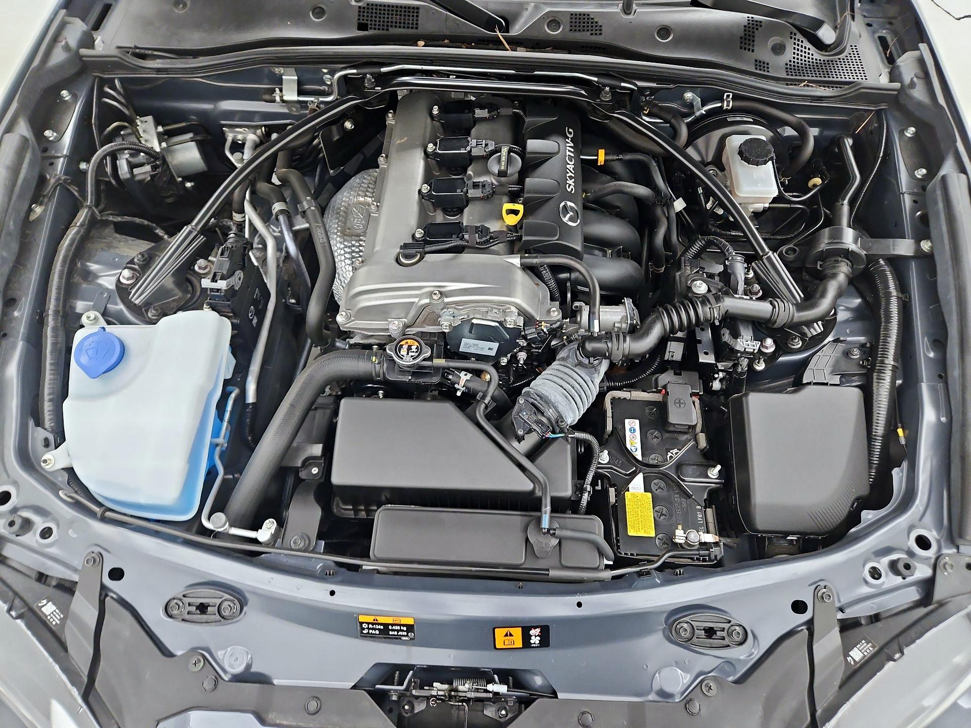 Thumbnail: 2021 Mazda MX-5 Miata - 20