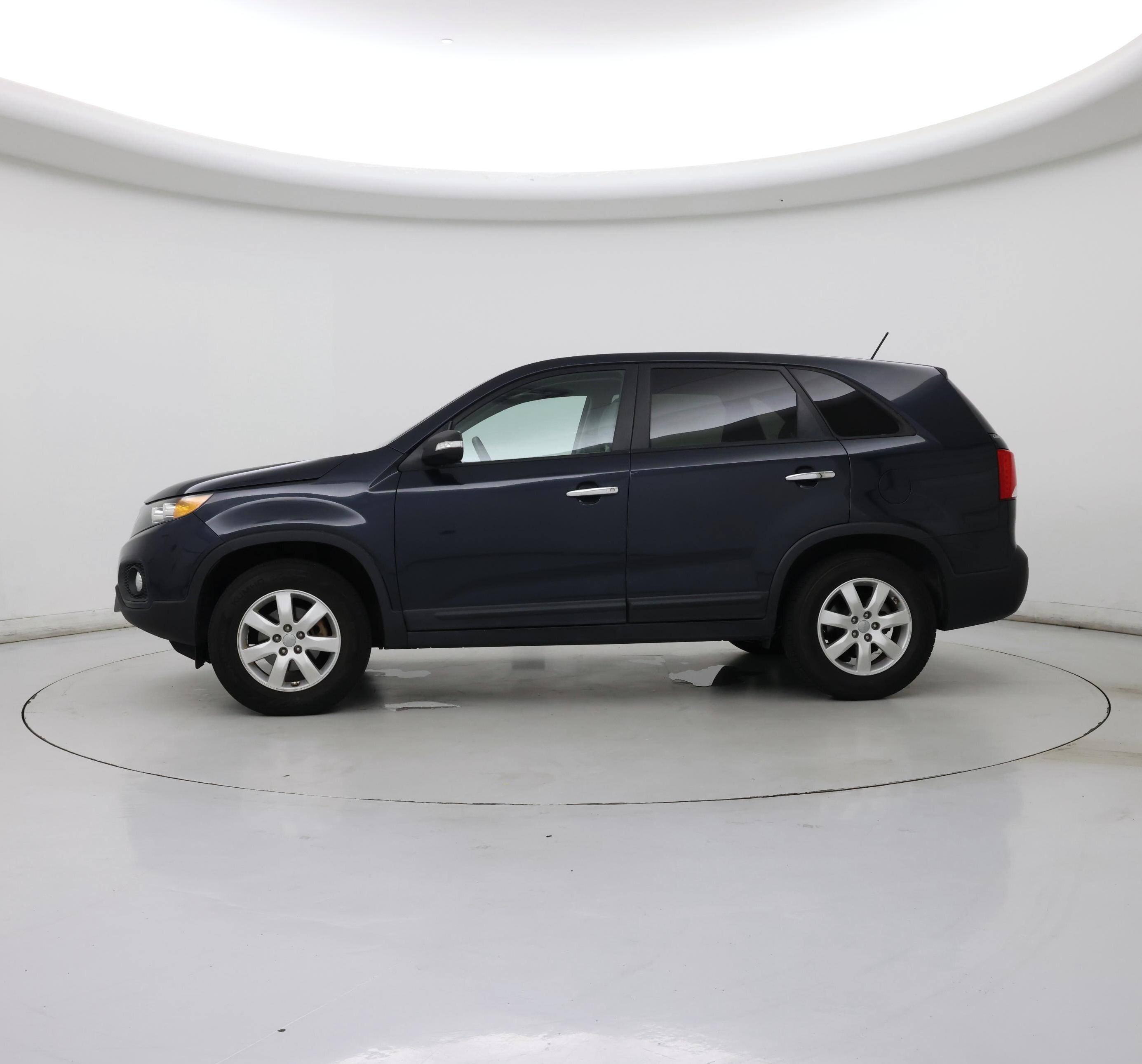 Thumbnail: 2013 Kia Sorento - 3