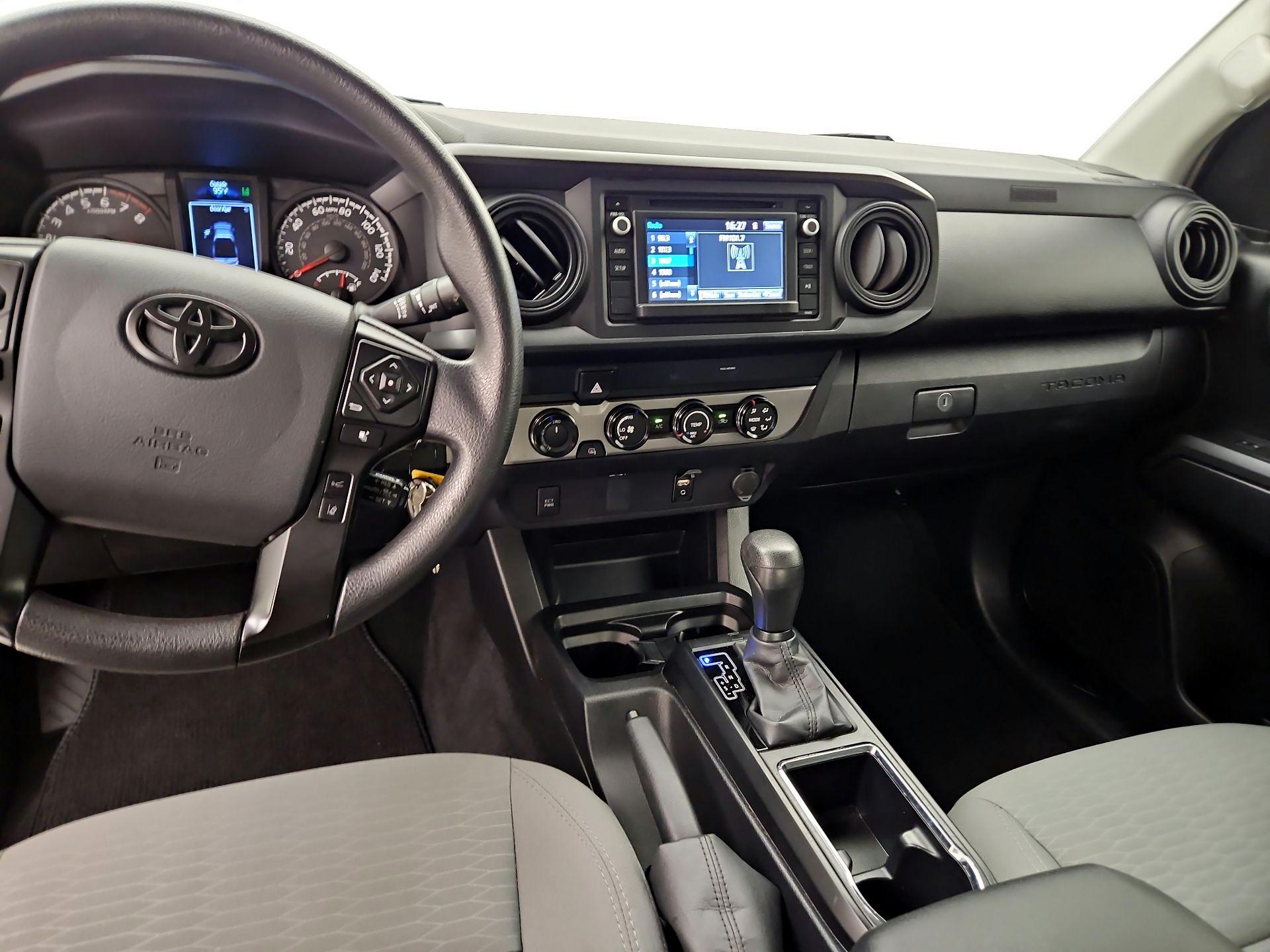 Thumbnail: 2019 Toyota Tacoma - 9