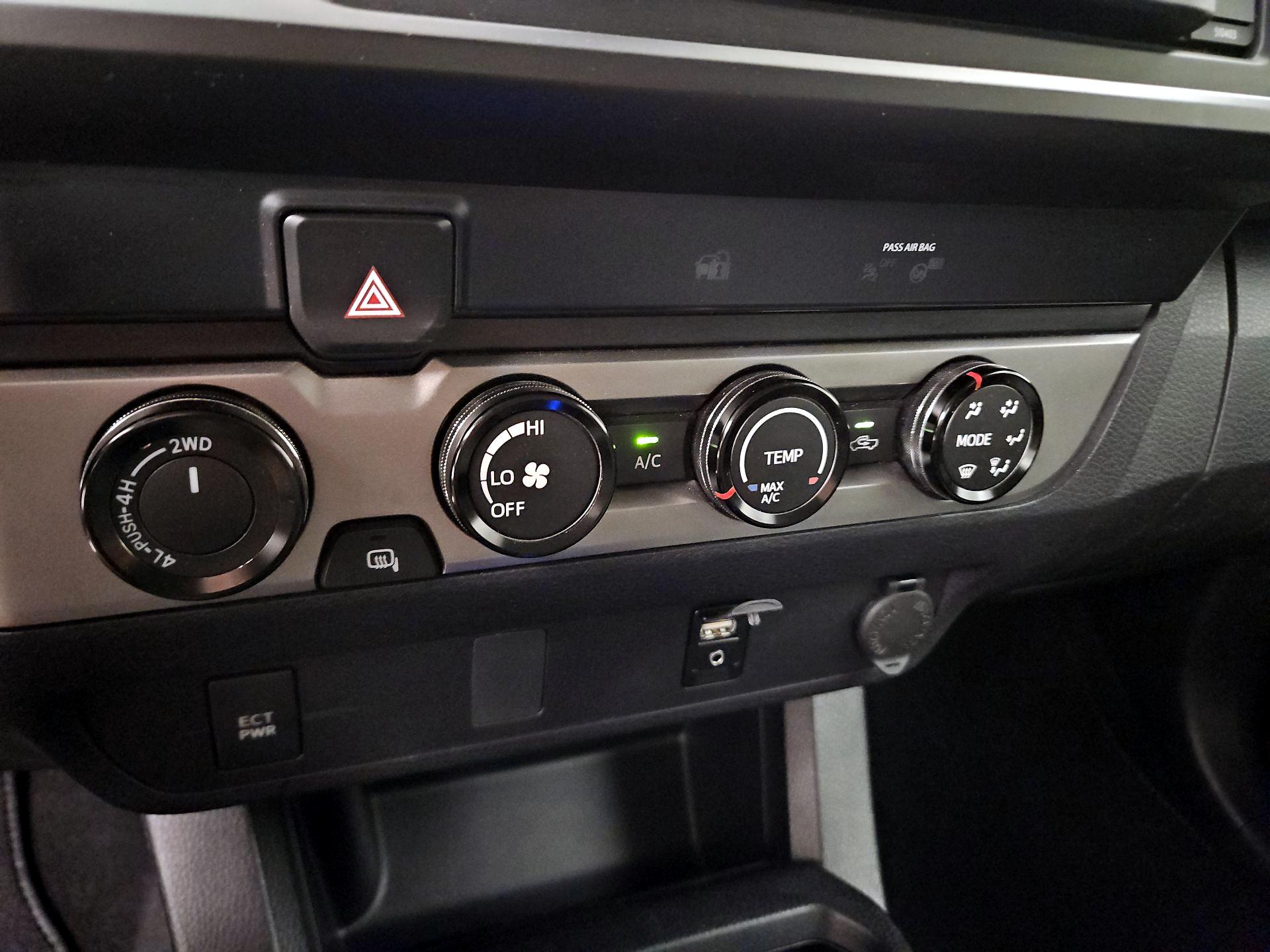 Thumbnail: 2019 Toyota Tacoma - 16