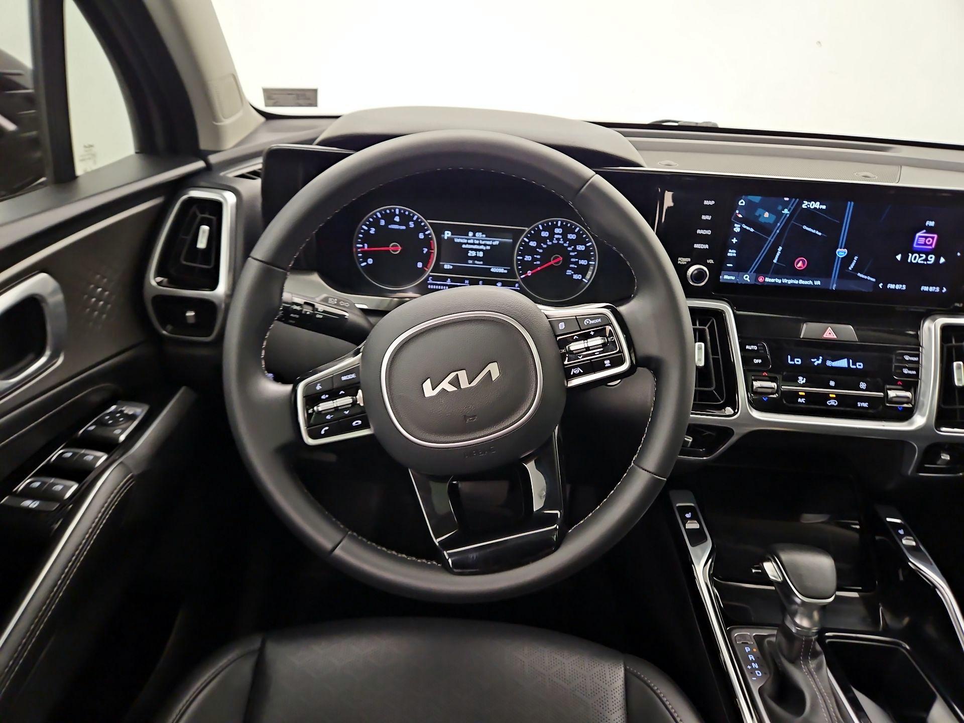 Thumbnail: 2022 Kia Sorento - 10