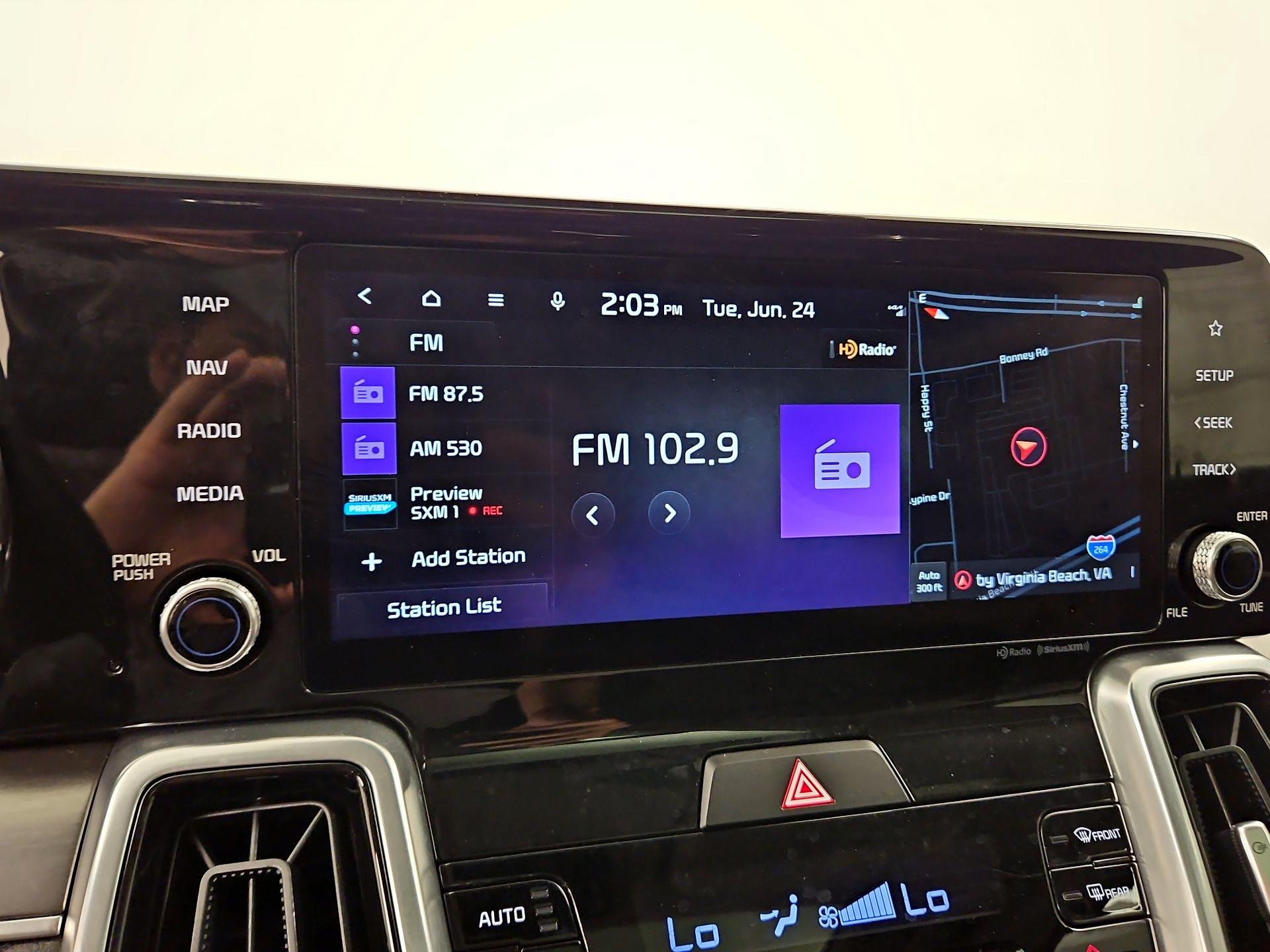 Thumbnail: 2022 Kia Sorento - 16