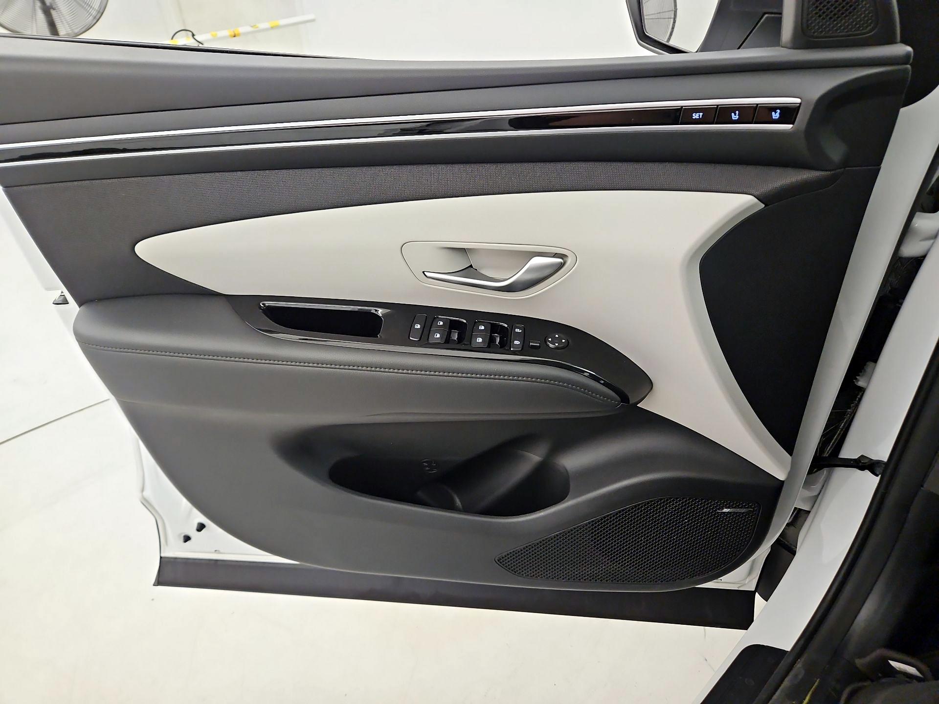 Thumbnail: 2024 Hyundai Tucson - 12