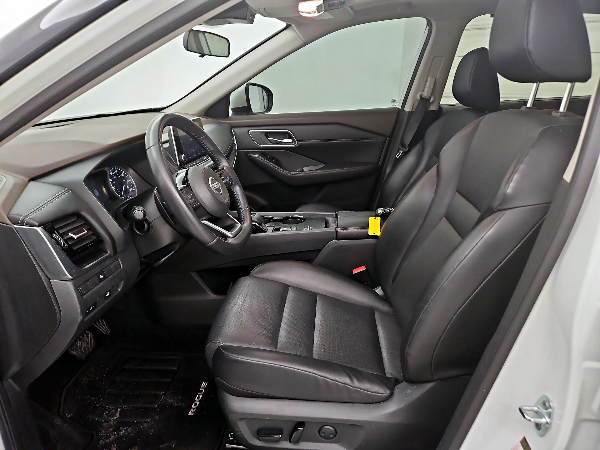 Thumbnail: 2021 Nissan Rogue - 11
