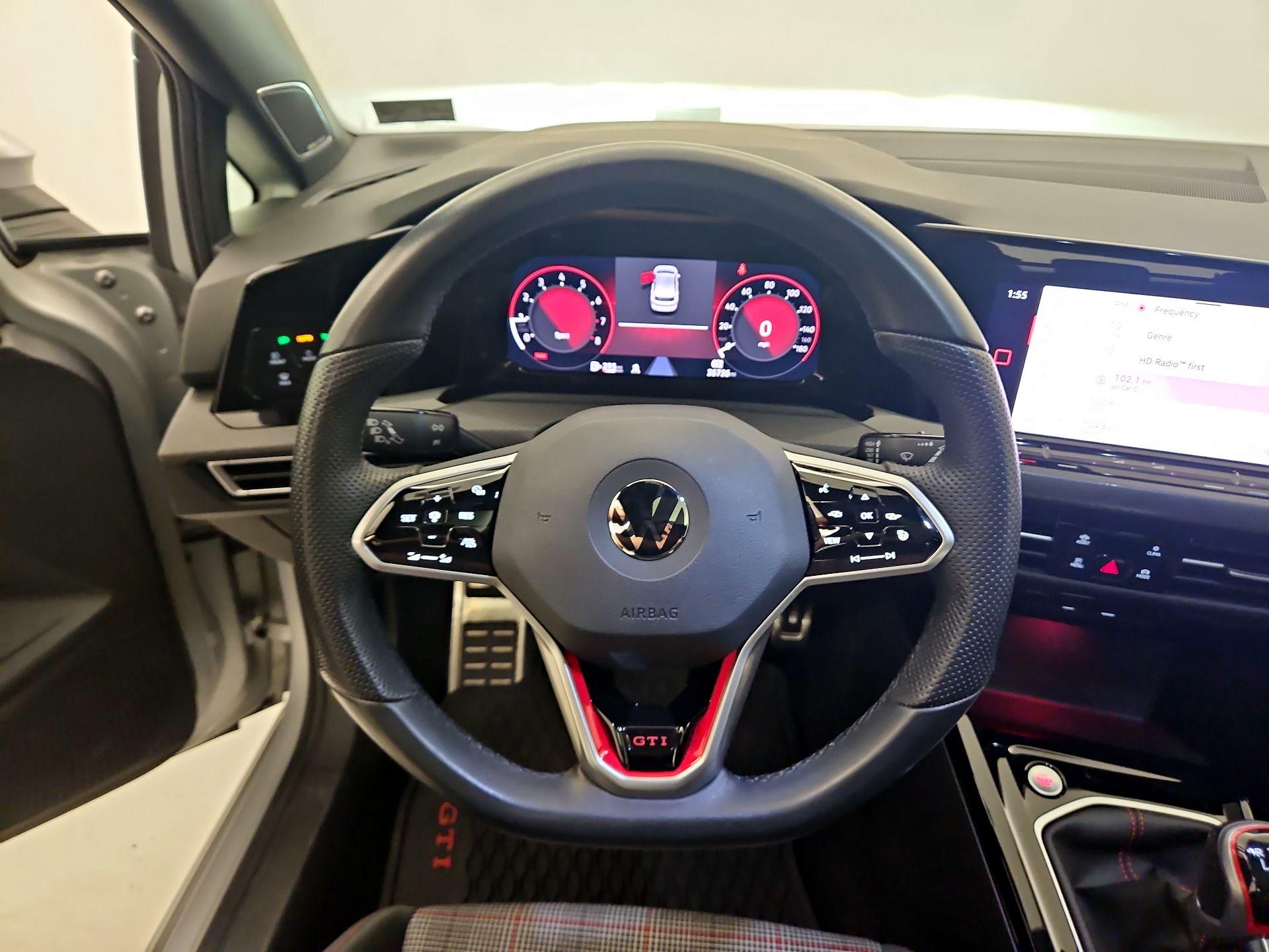 Thumbnail: 2023 Volkswagen Golf - 10