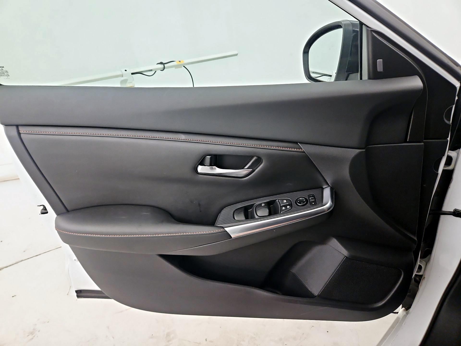 Thumbnail: 2021 Nissan Sentra - 12