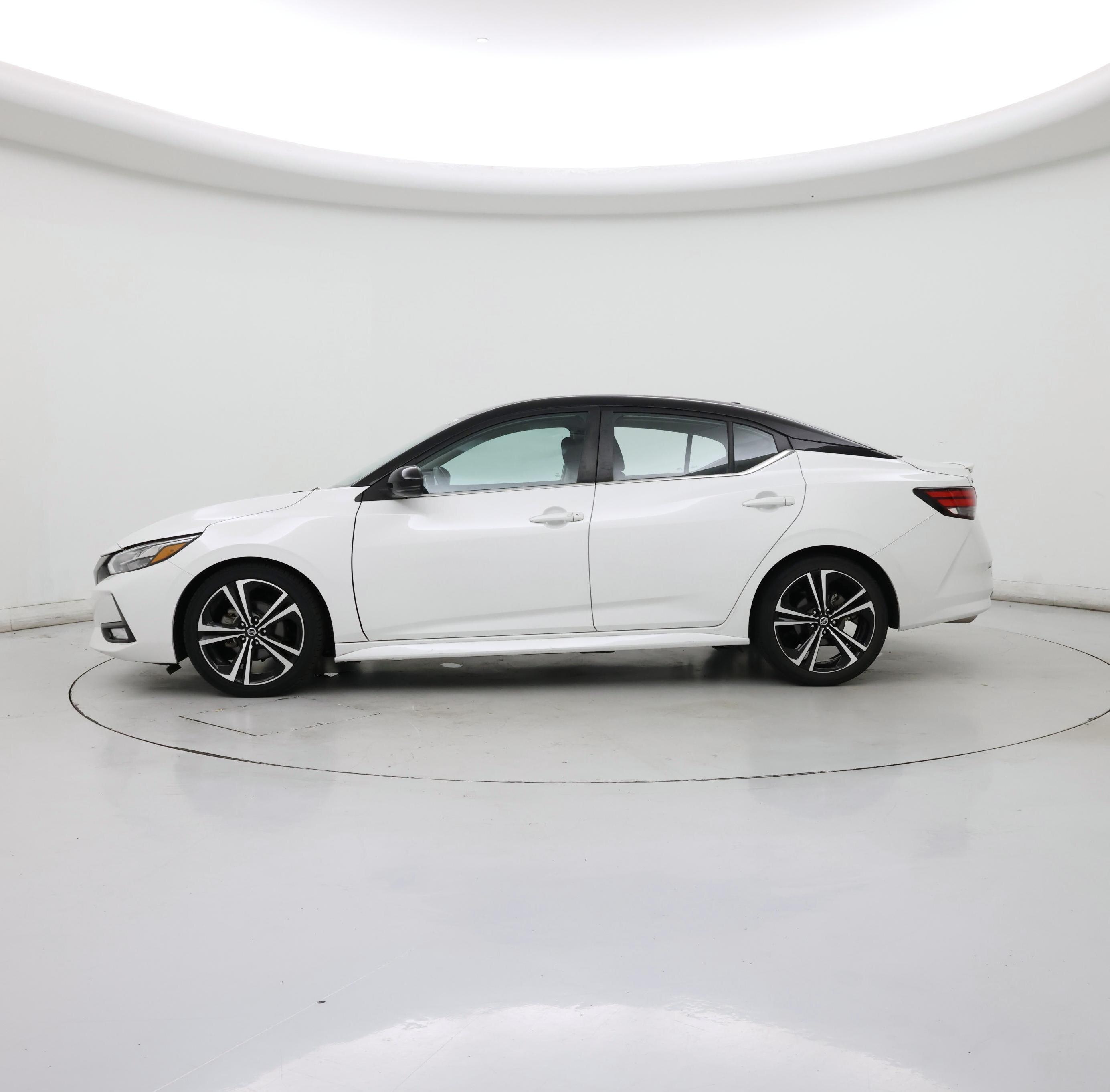 Thumbnail: 2021 Nissan Sentra - 3