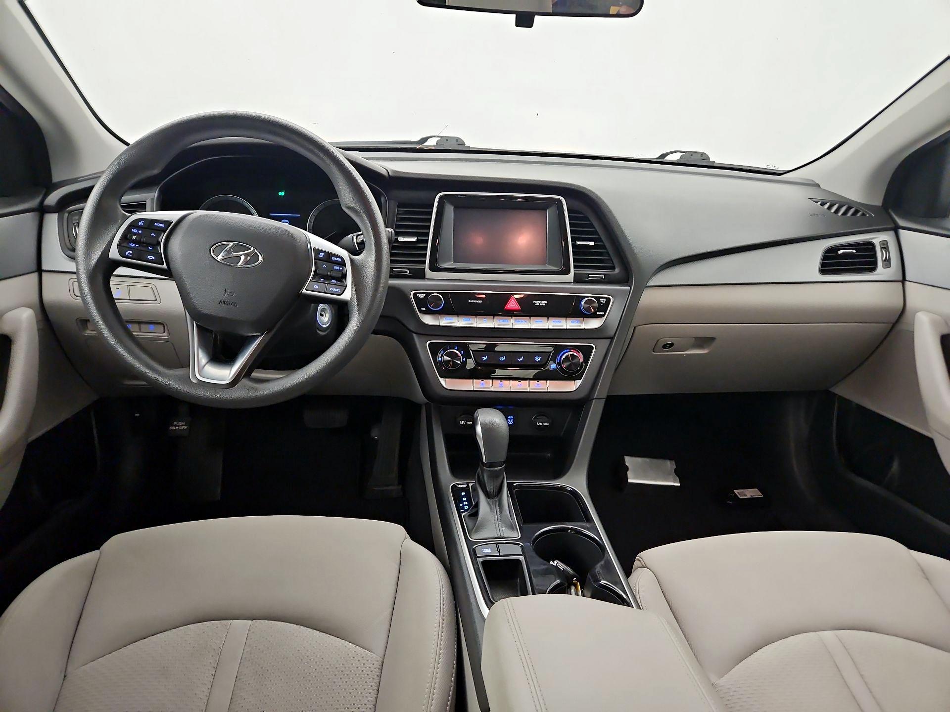 Thumbnail: 2019 Hyundai Sonata - 9