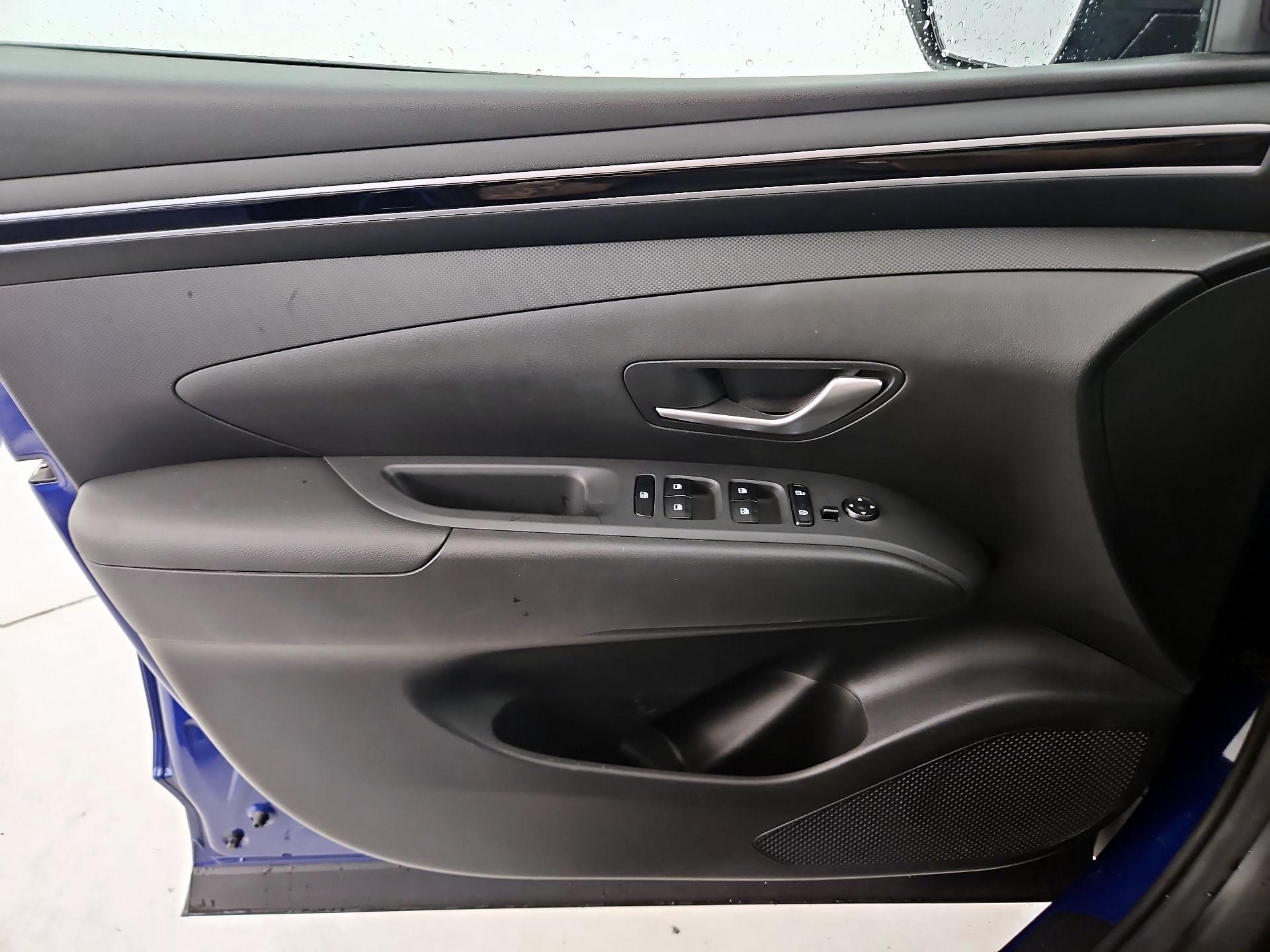Thumbnail: 2023 Hyundai Tucson - 12