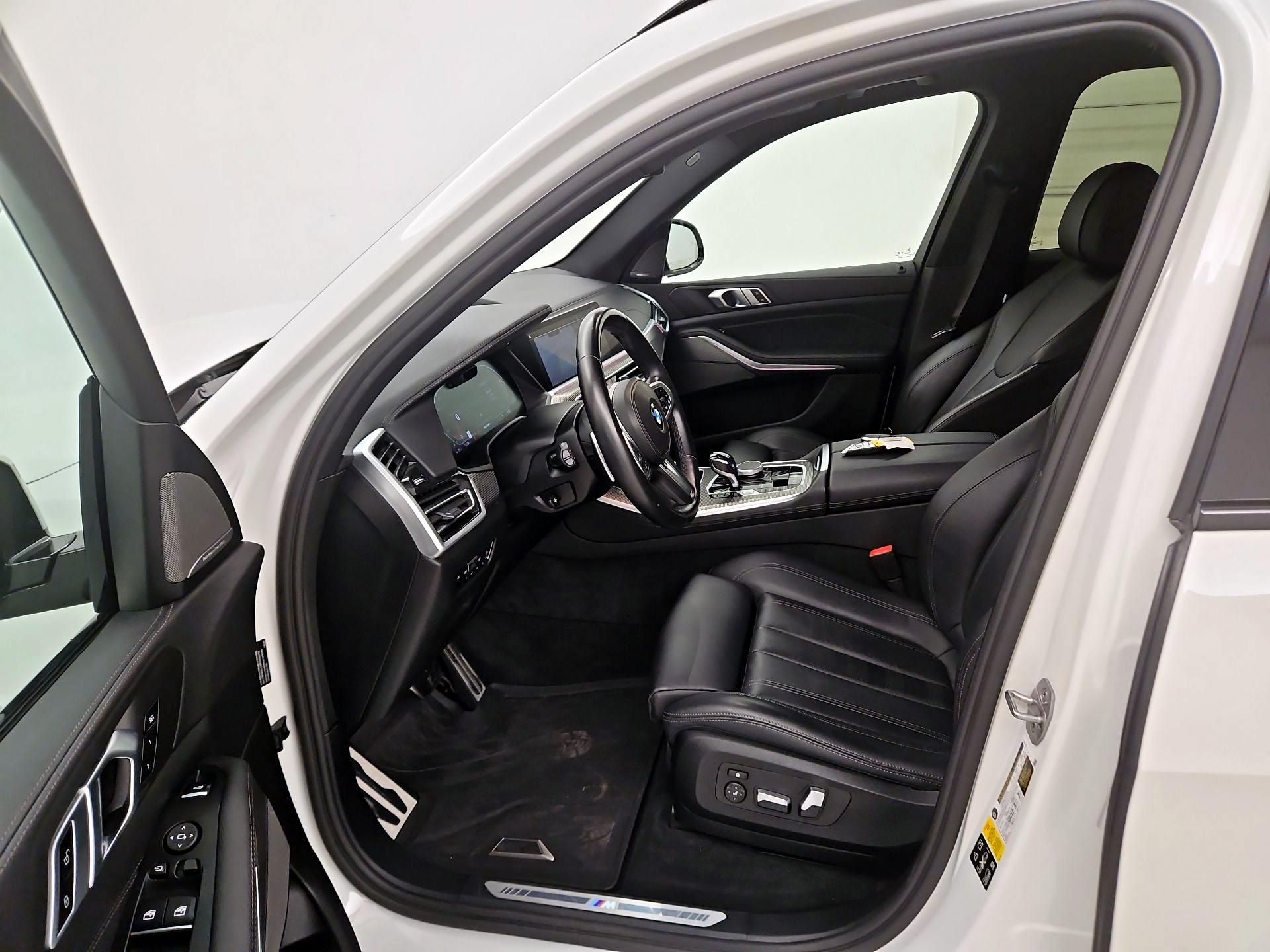 Thumbnail: 2021 BMW X5 - 11