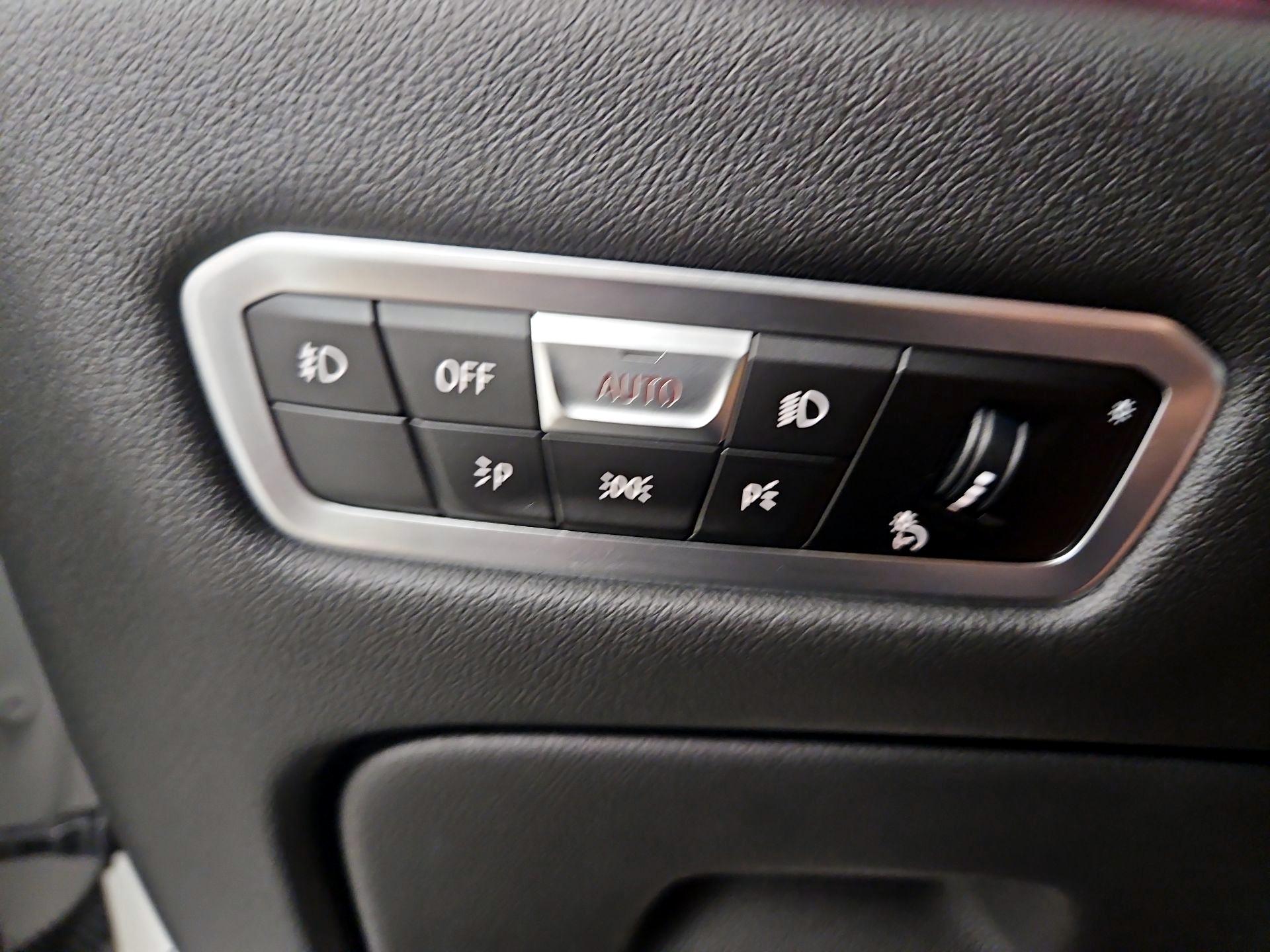 Thumbnail: 2021 BMW X5 - 13