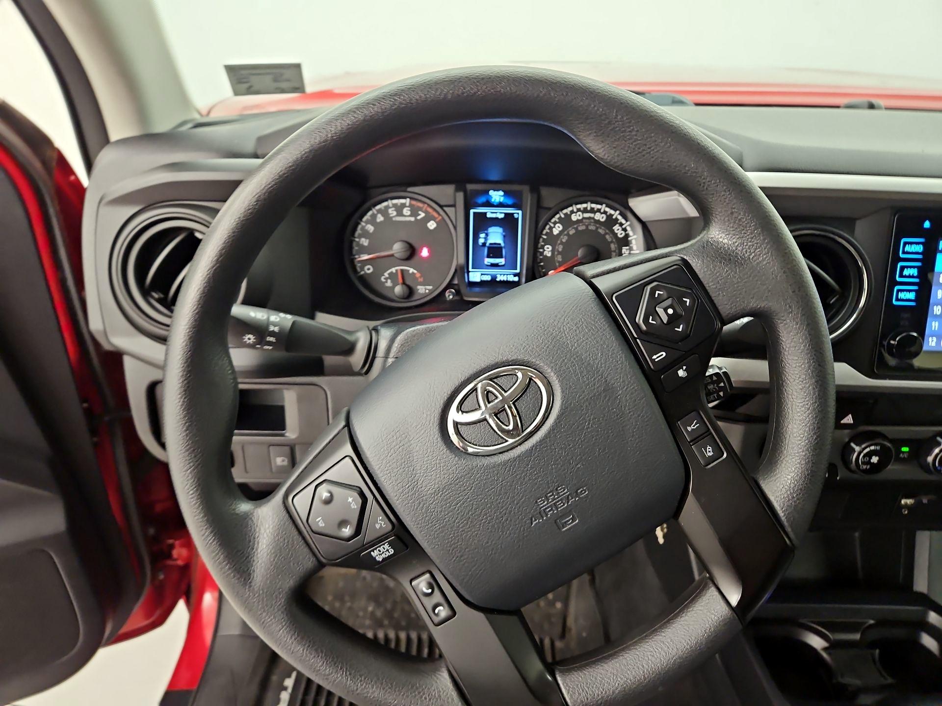 Thumbnail: 2018 Toyota Tacoma - 10