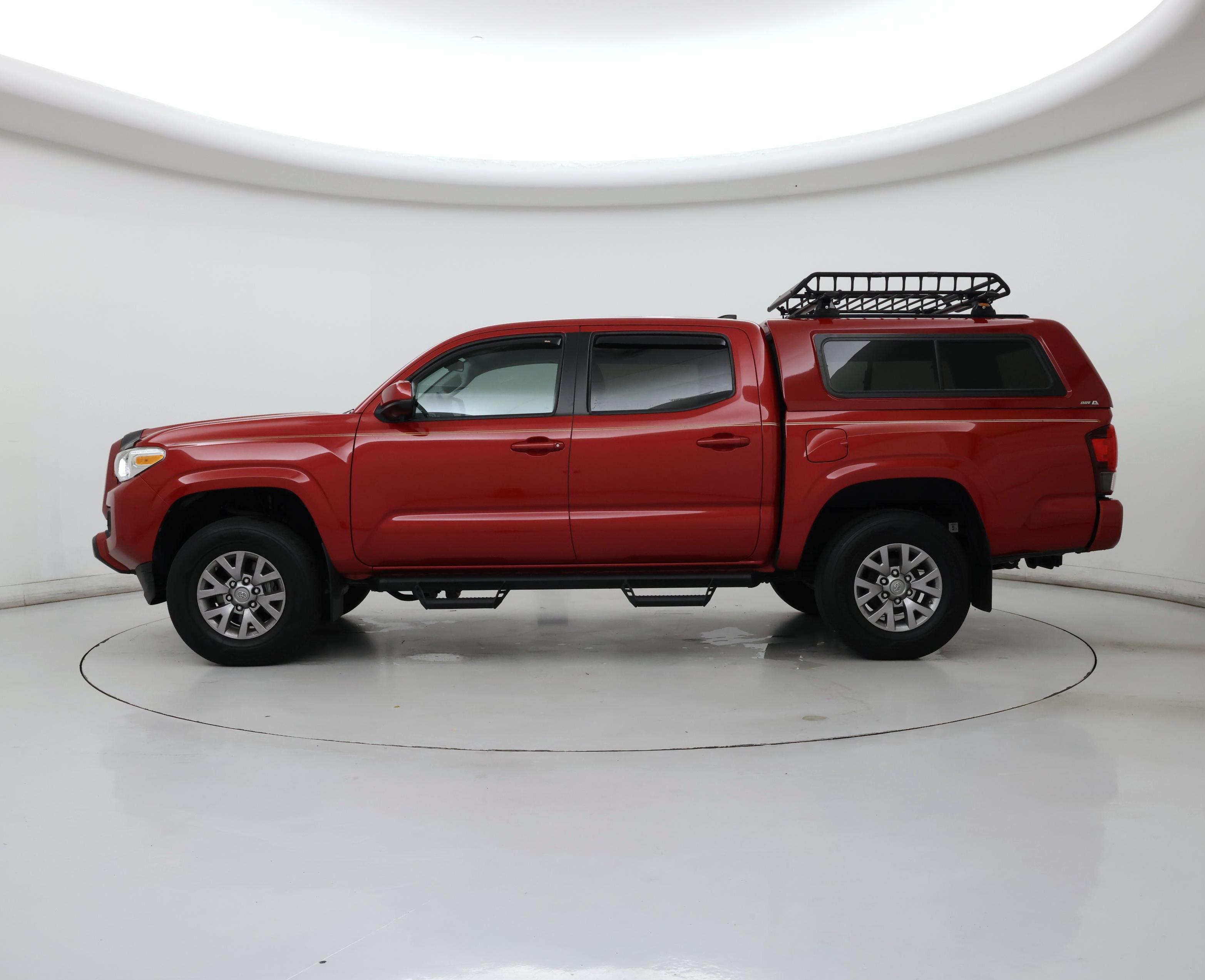 Thumbnail: 2018 Toyota Tacoma - 3