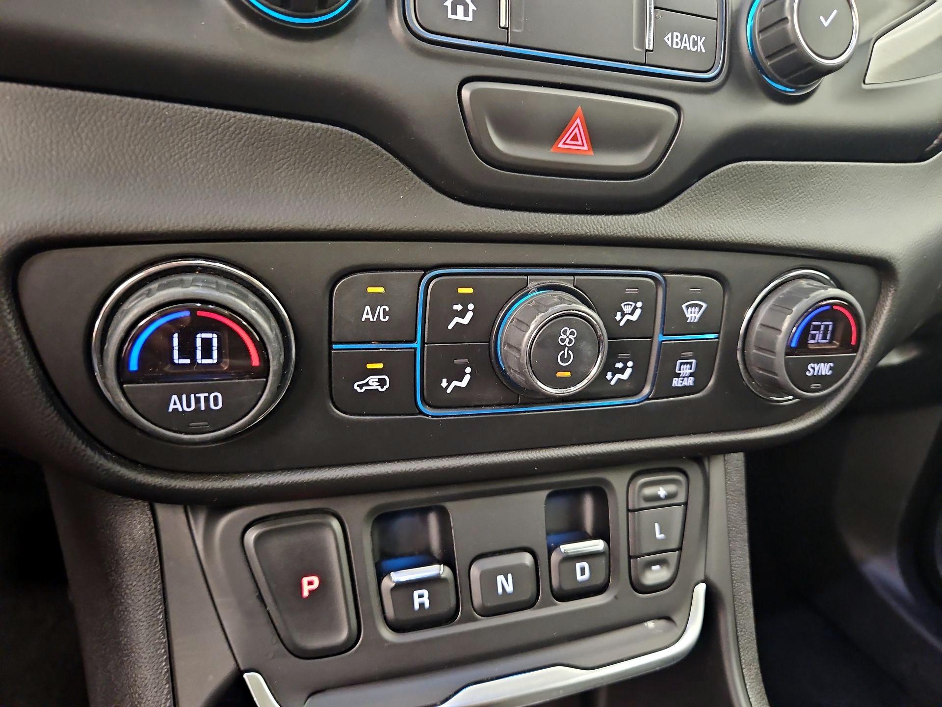 Thumbnail: 2019 GMC Terrain - 16