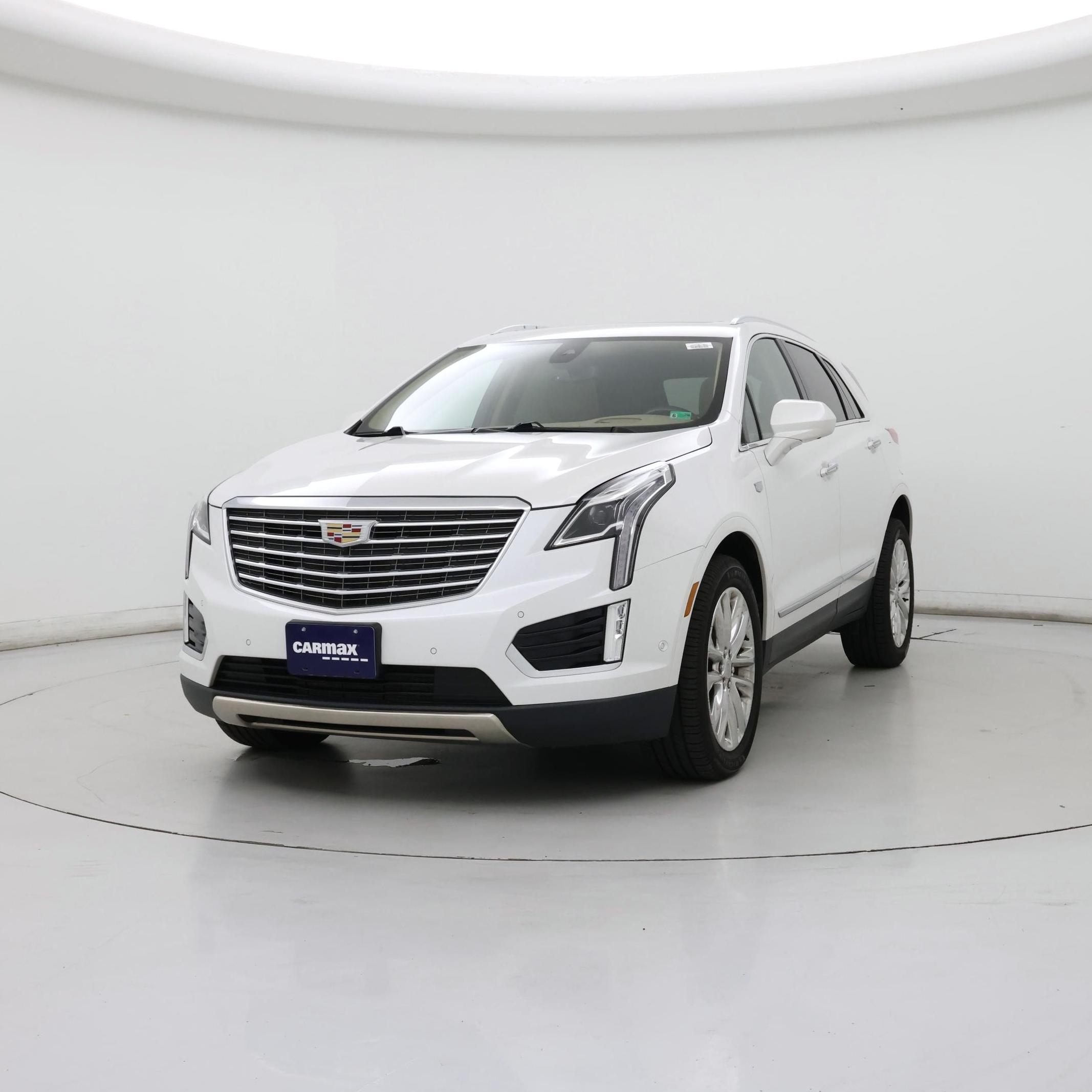 Thumbnail: 2019 Cadillac XT5 - 4