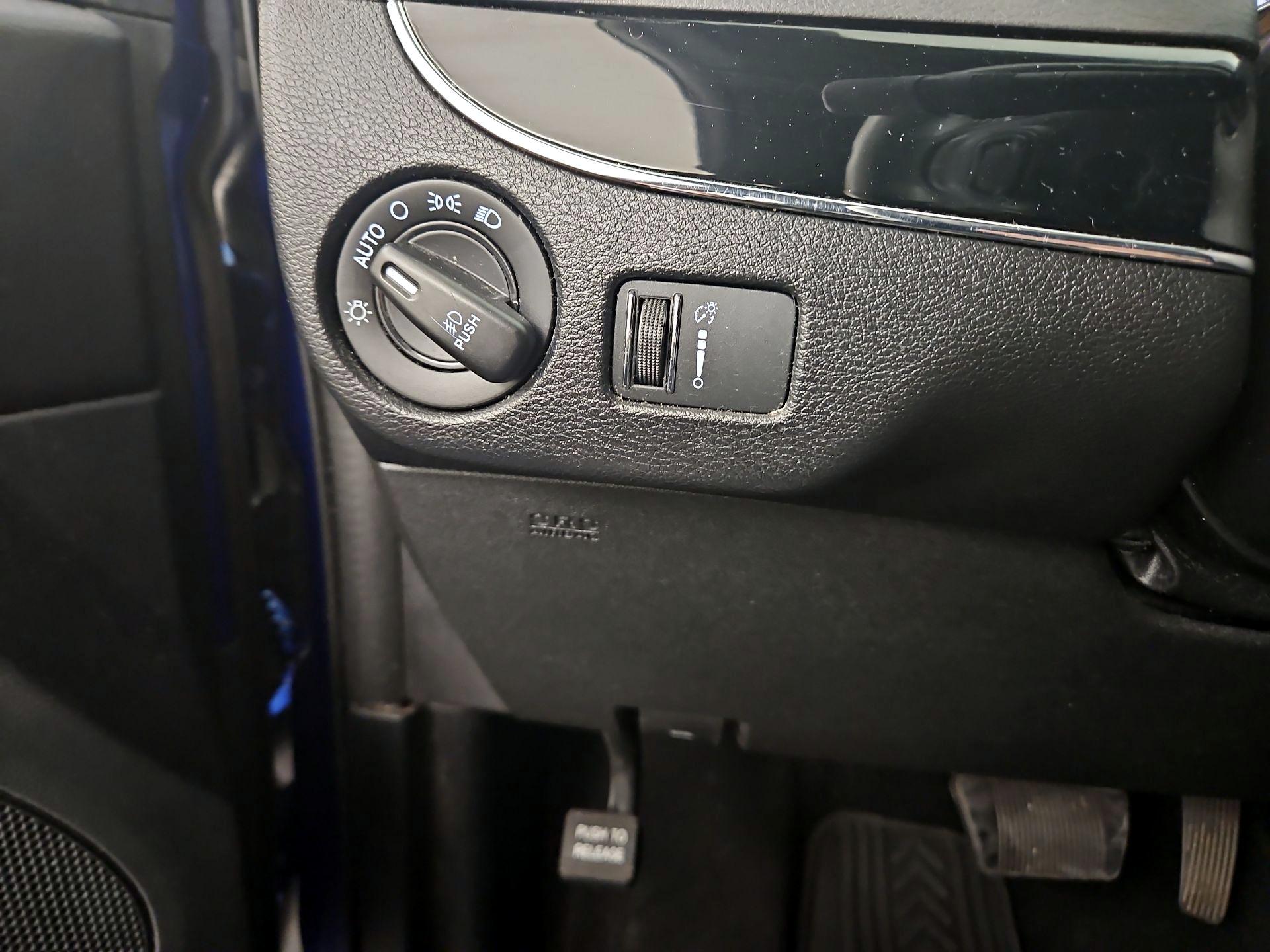 Thumbnail: 2019 Dodge Grand Caravan - 13