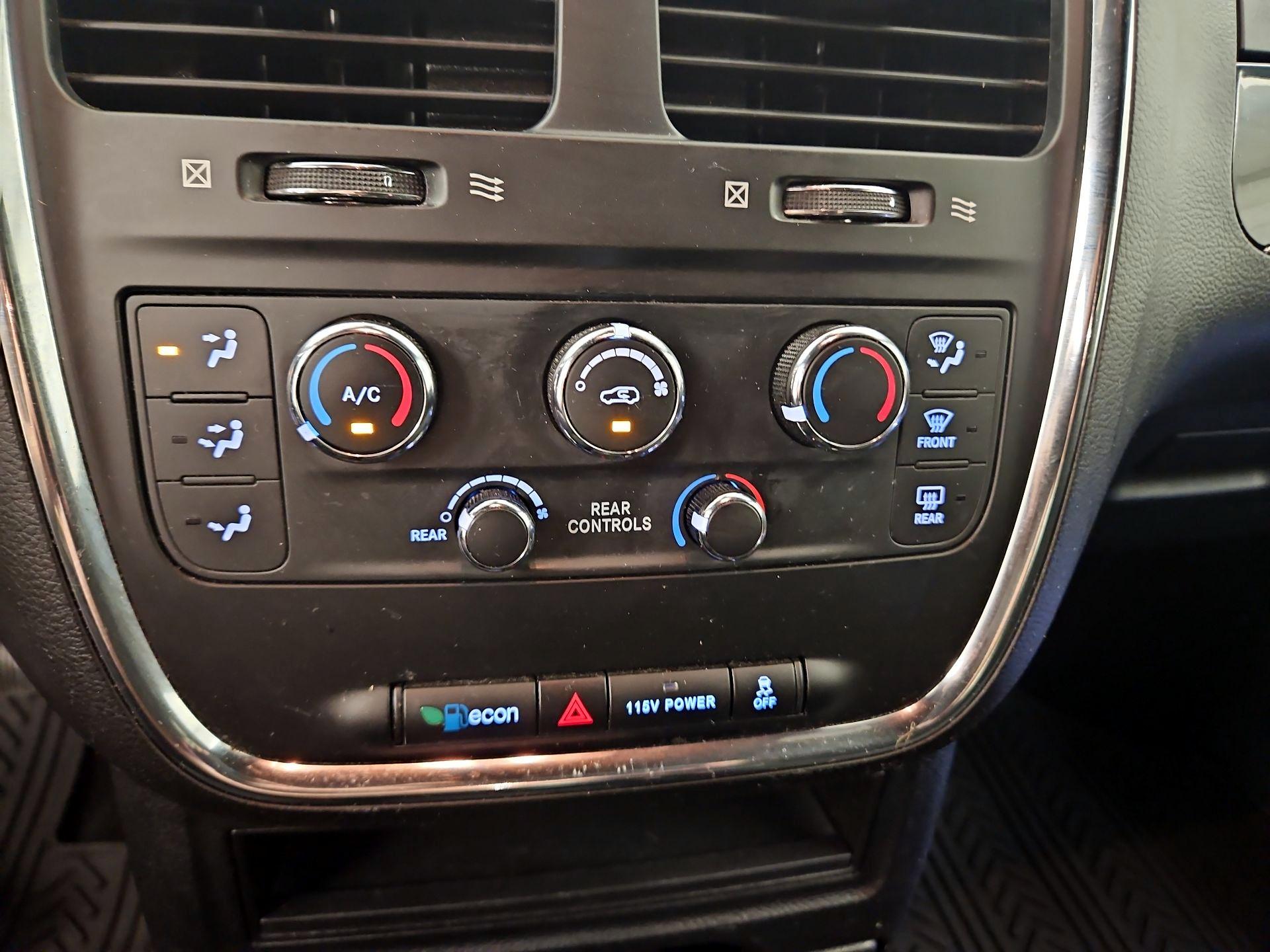 Thumbnail: 2019 Dodge Grand Caravan - 16