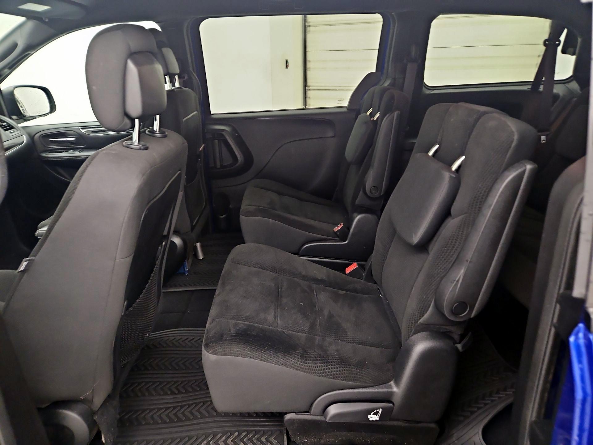 Thumbnail: 2019 Dodge Grand Caravan - 19