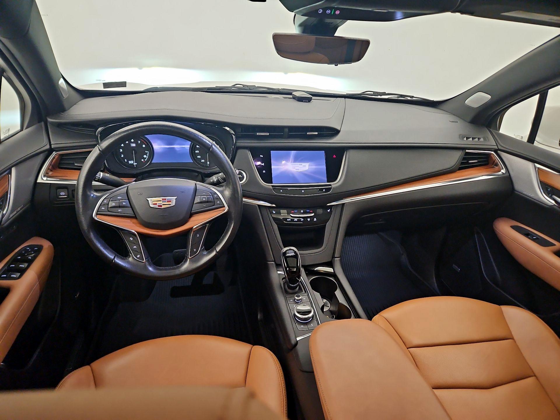 Thumbnail: 2021 Cadillac XT5 - 9