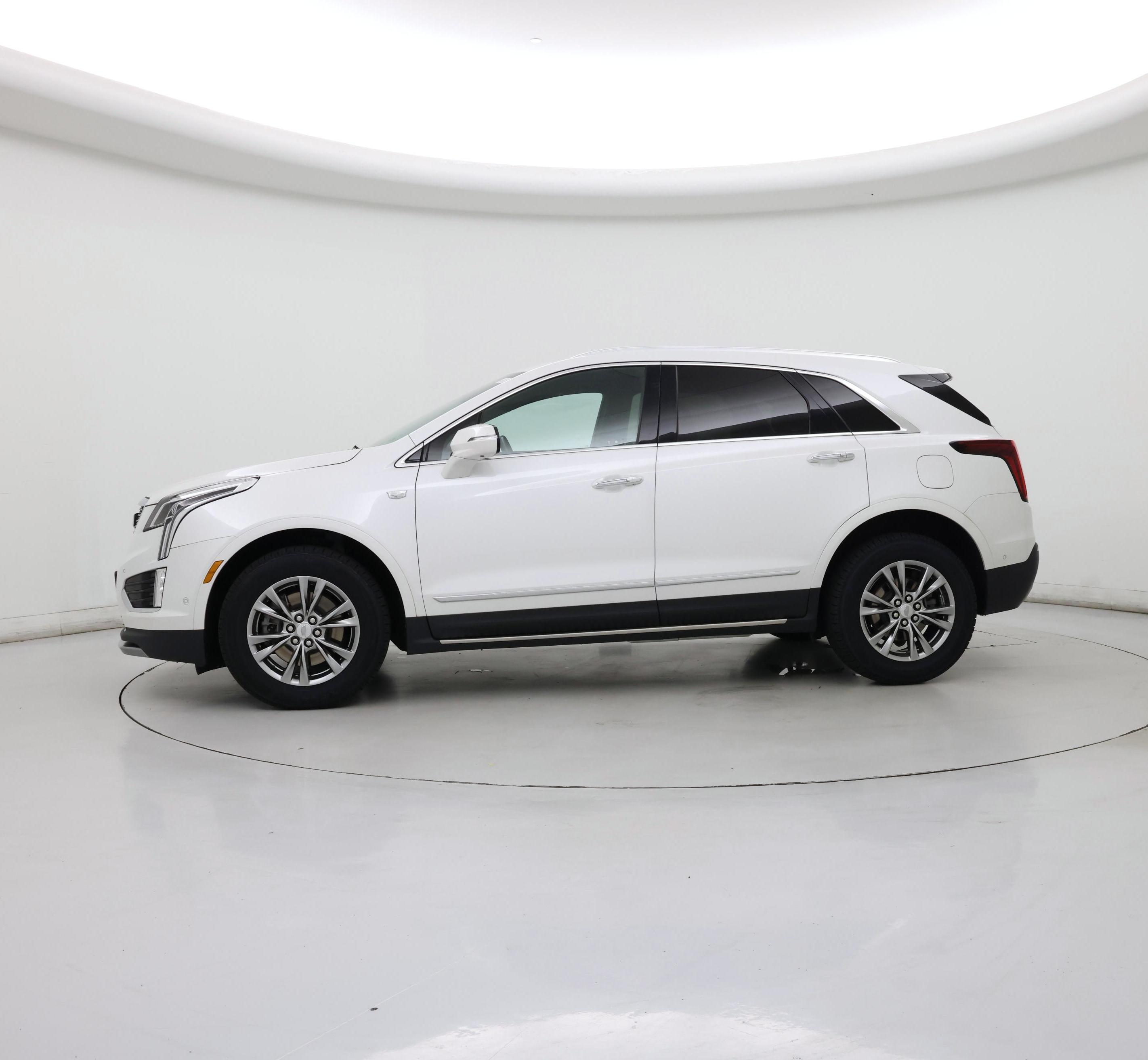 Thumbnail: 2021 Cadillac XT5 - 3