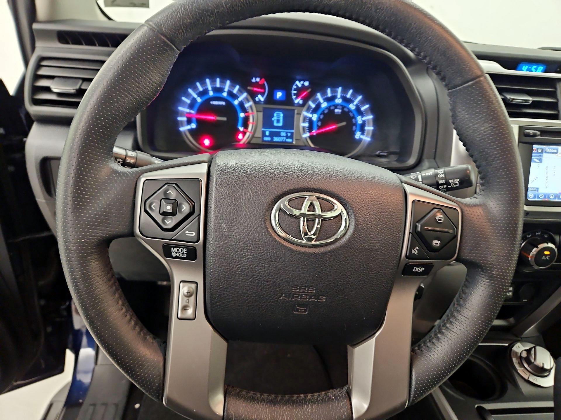 Thumbnail: 2019 Toyota 4Runner - 10