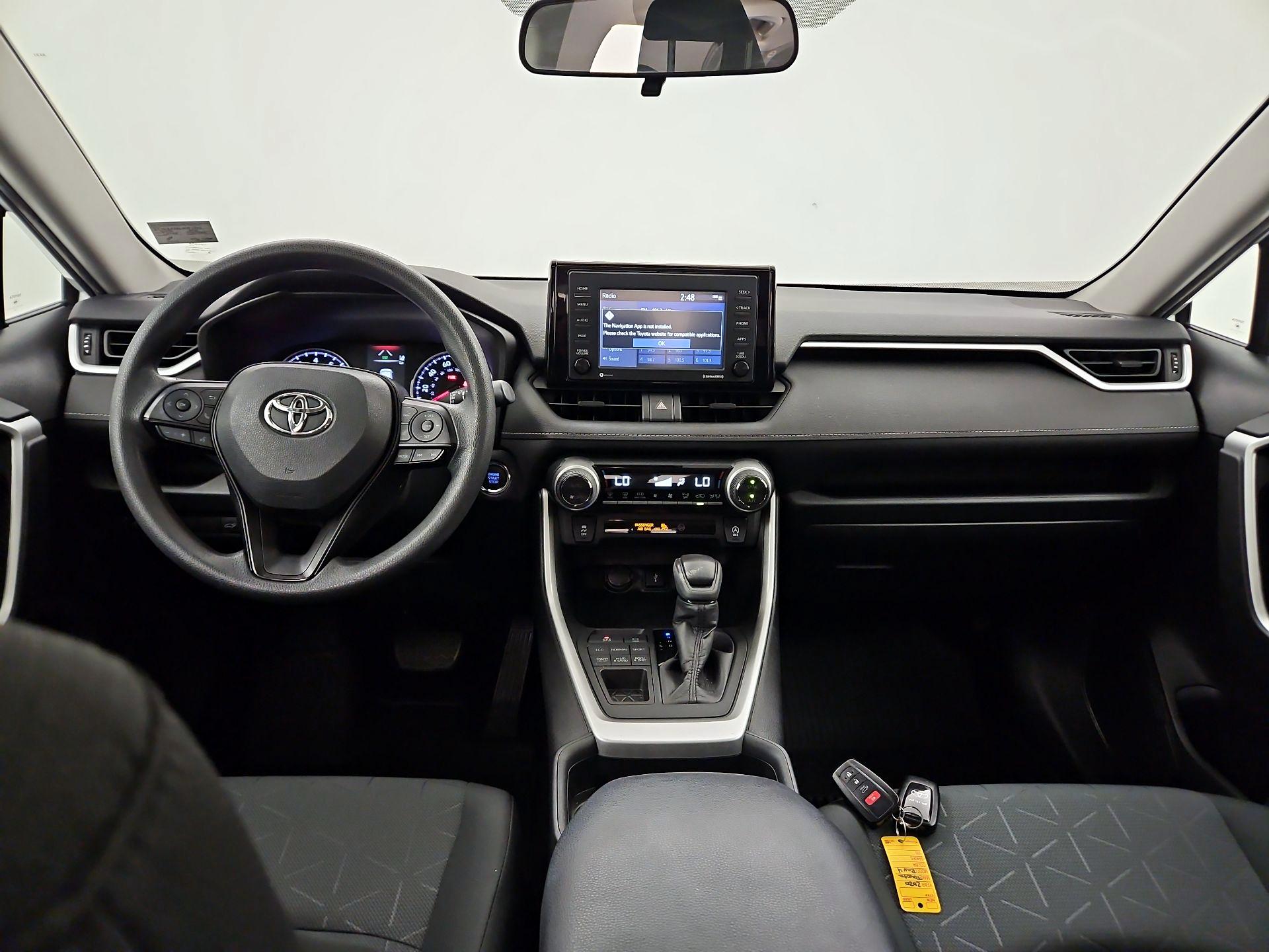 Thumbnail: 2020 Toyota RAV4 - 9