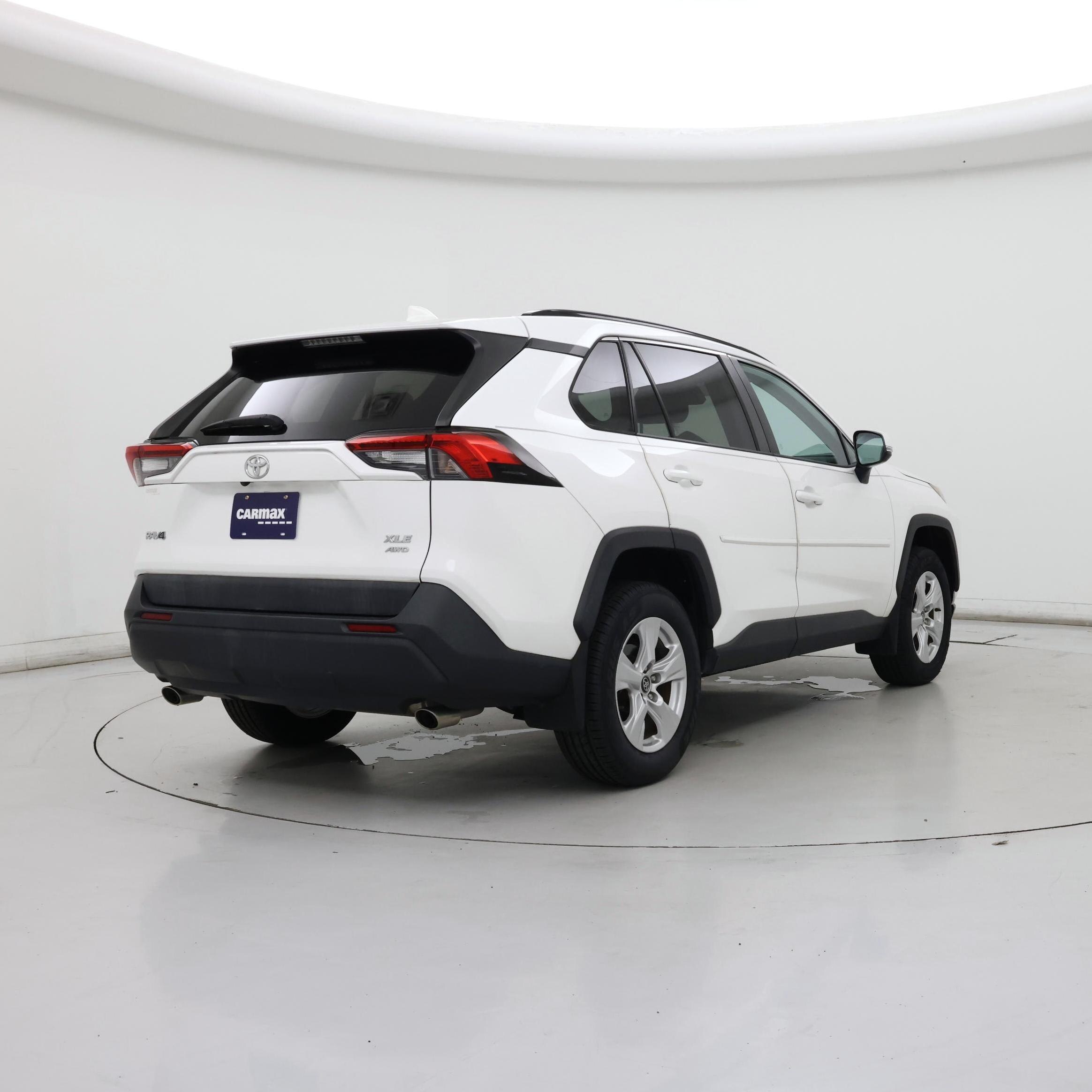 Thumbnail: 2020 Toyota RAV4 - 8