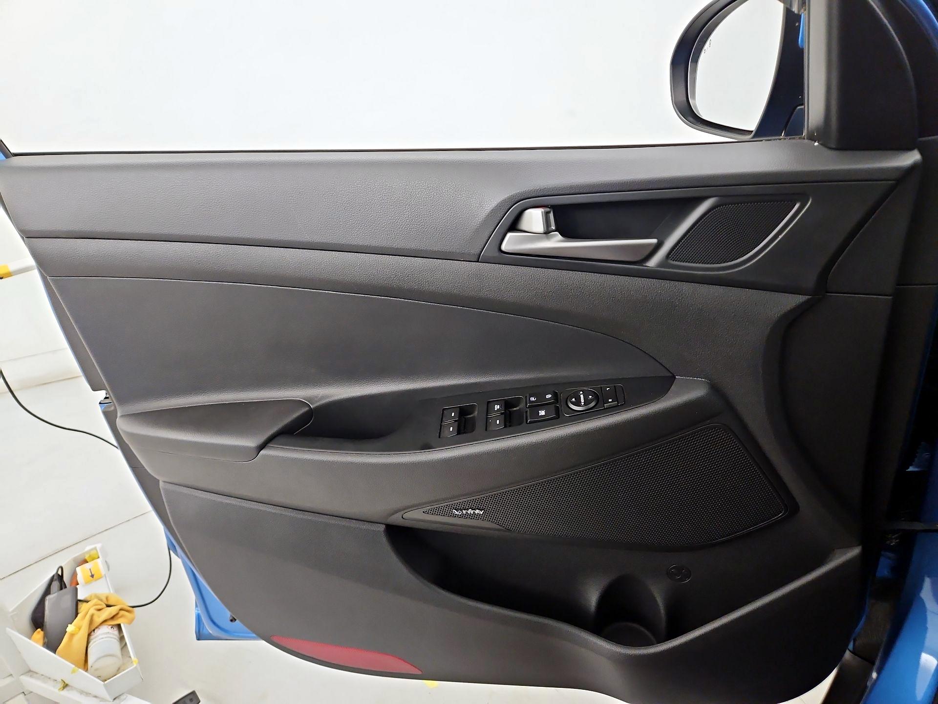 Thumbnail: 2018 Hyundai Tucson - 12