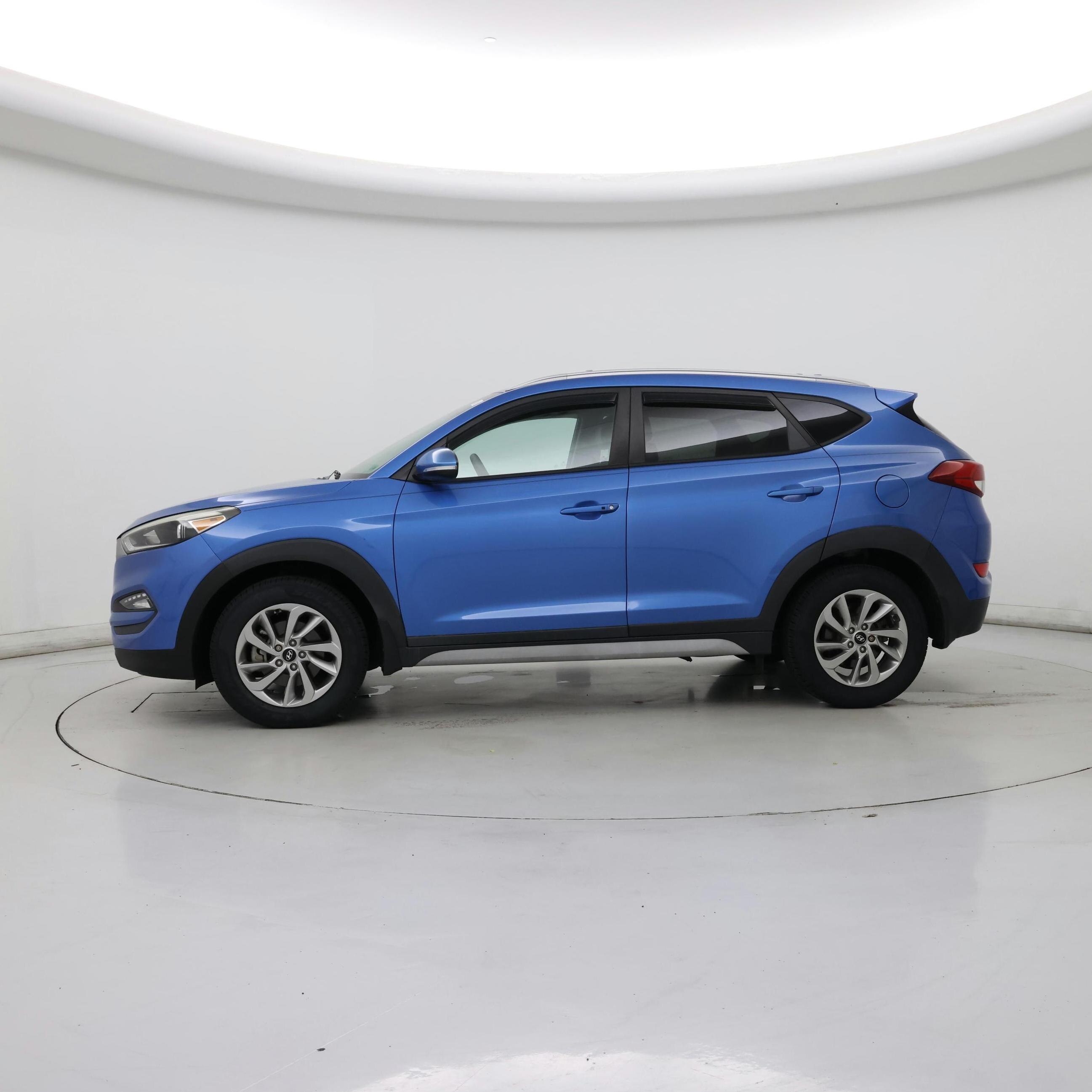 Thumbnail: 2018 Hyundai Tucson - 3