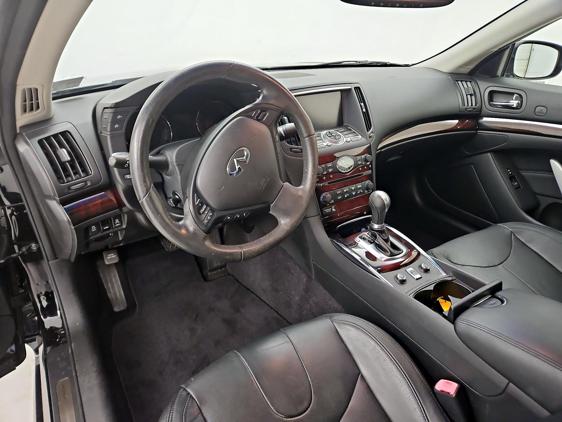 Thumbnail: 2014 INFINITI Q60 - 9
