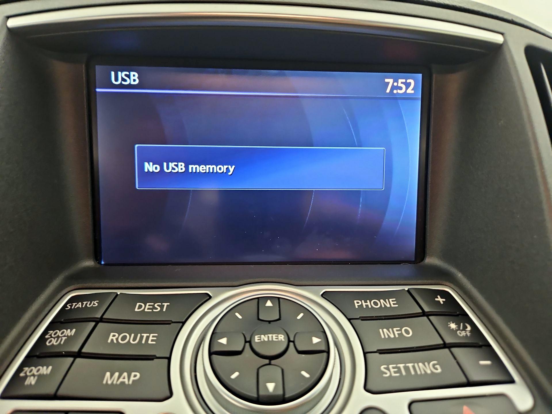 Thumbnail: 2014 INFINITI Q60 - 16