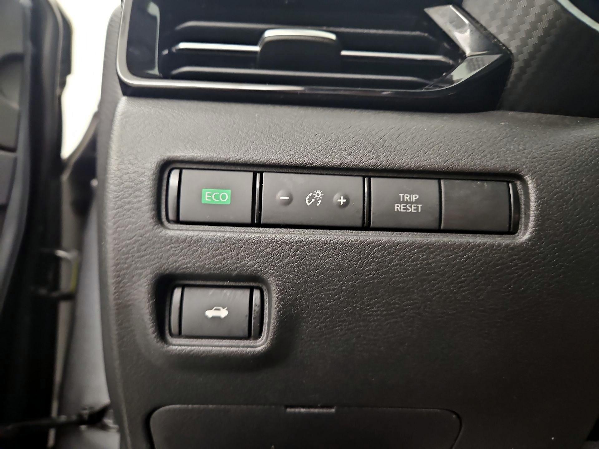 Thumbnail: 2020 Nissan Sentra - 13