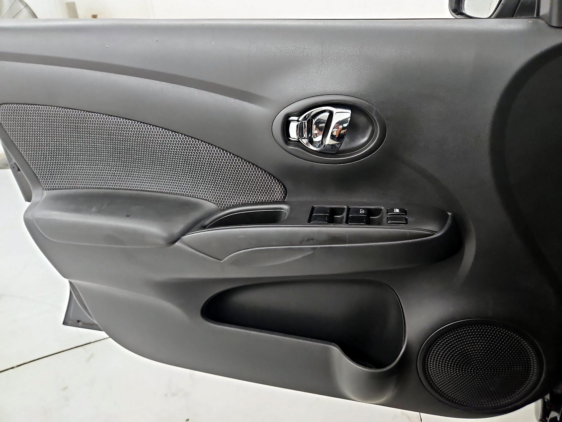 Thumbnail: 2015 Nissan Versa - 12